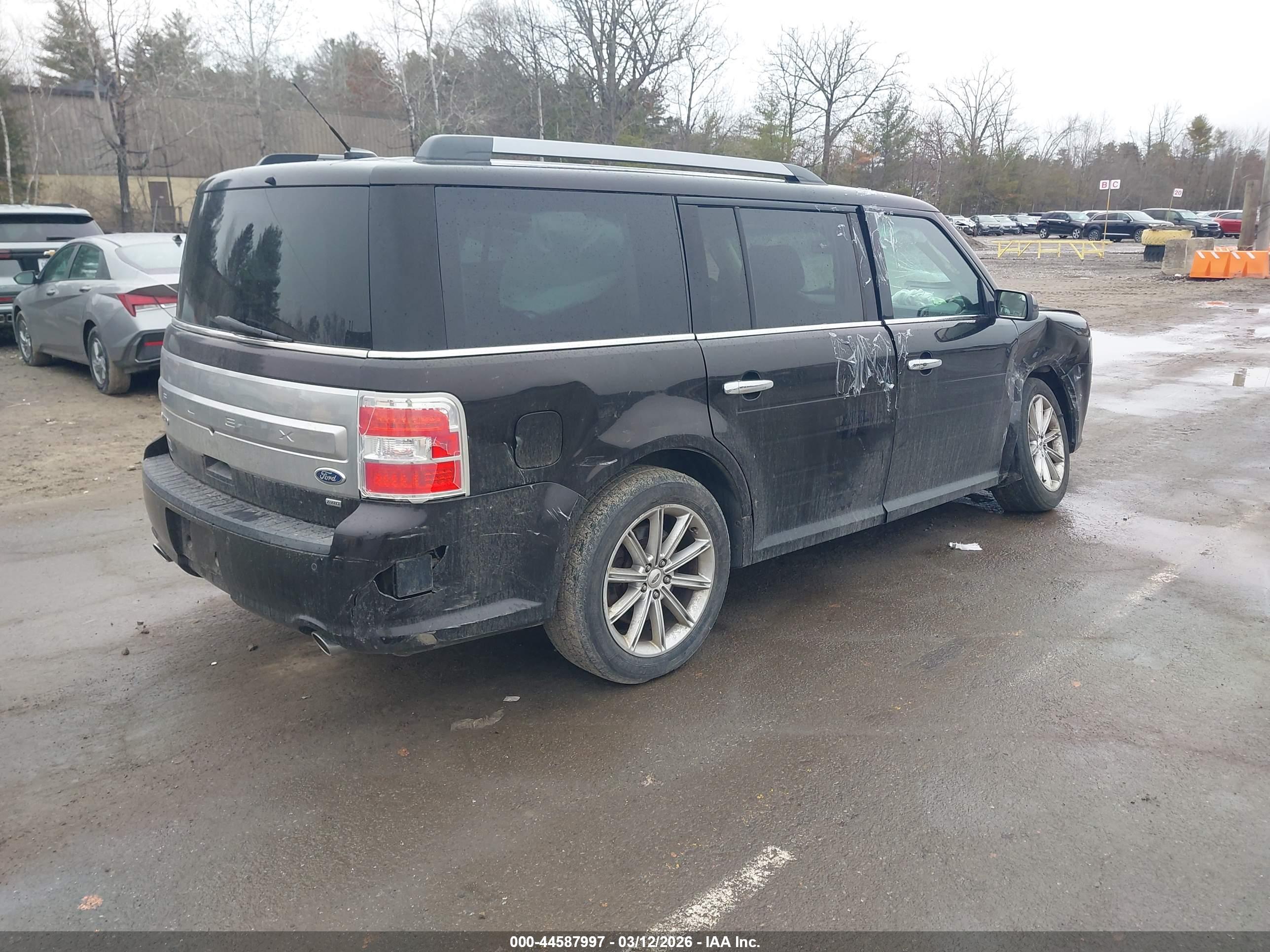 FORD FLEX image 4