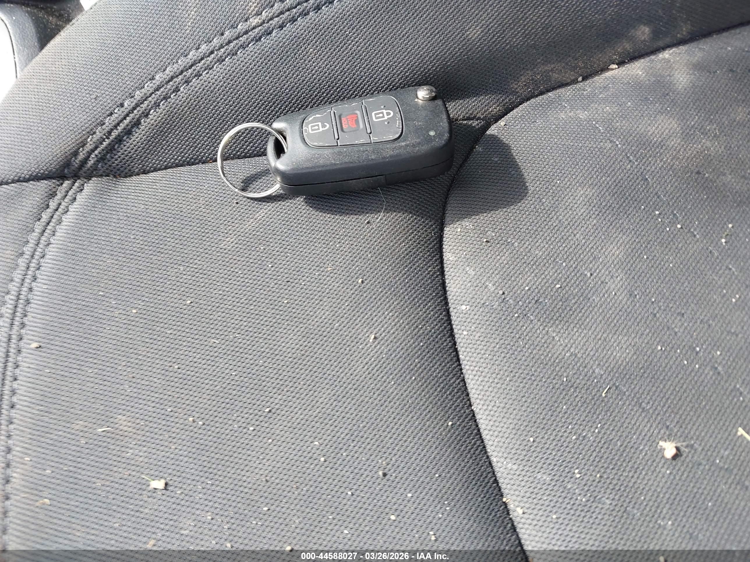 KIA RIO image 11