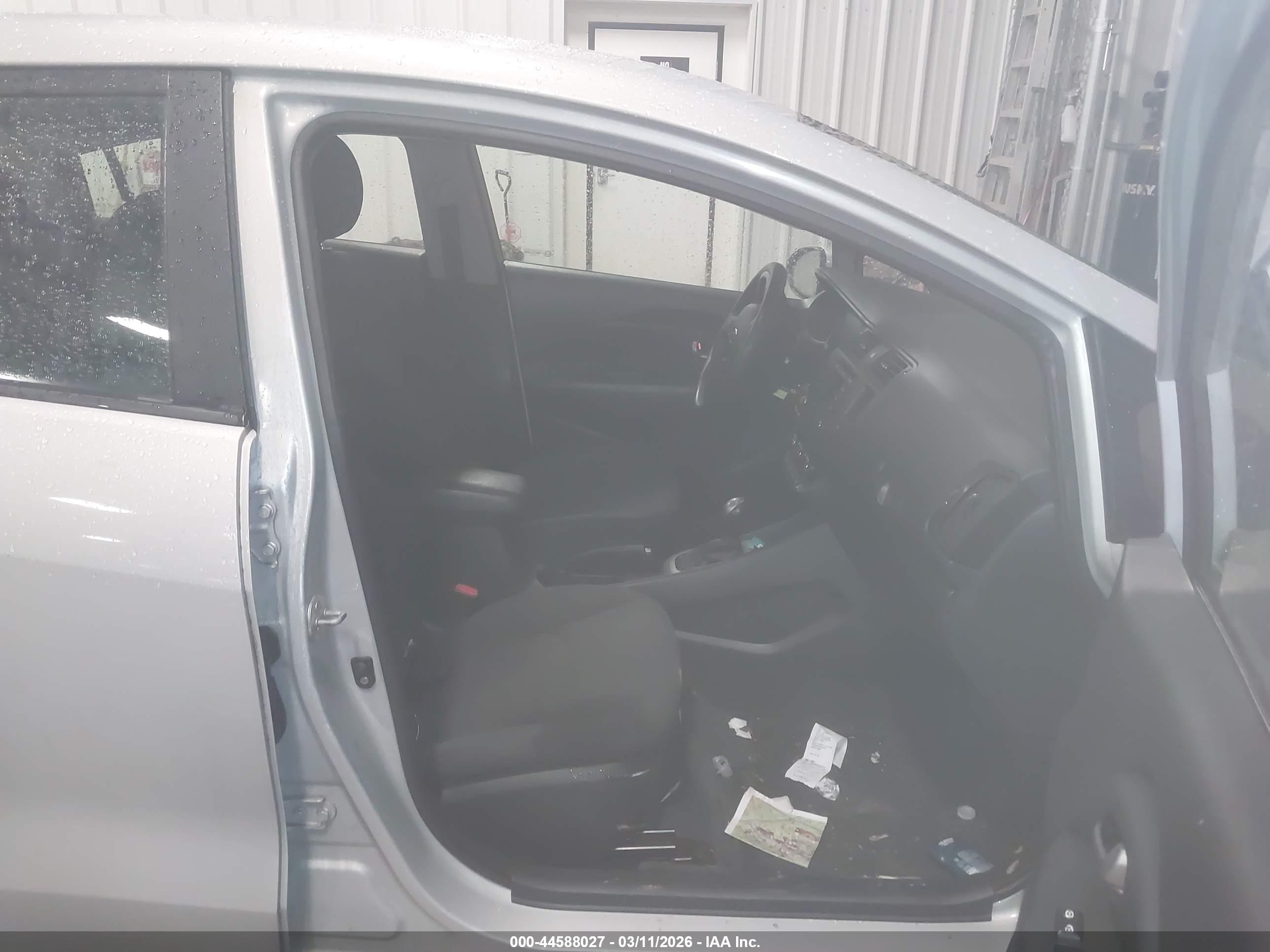 KIA RIO image 5