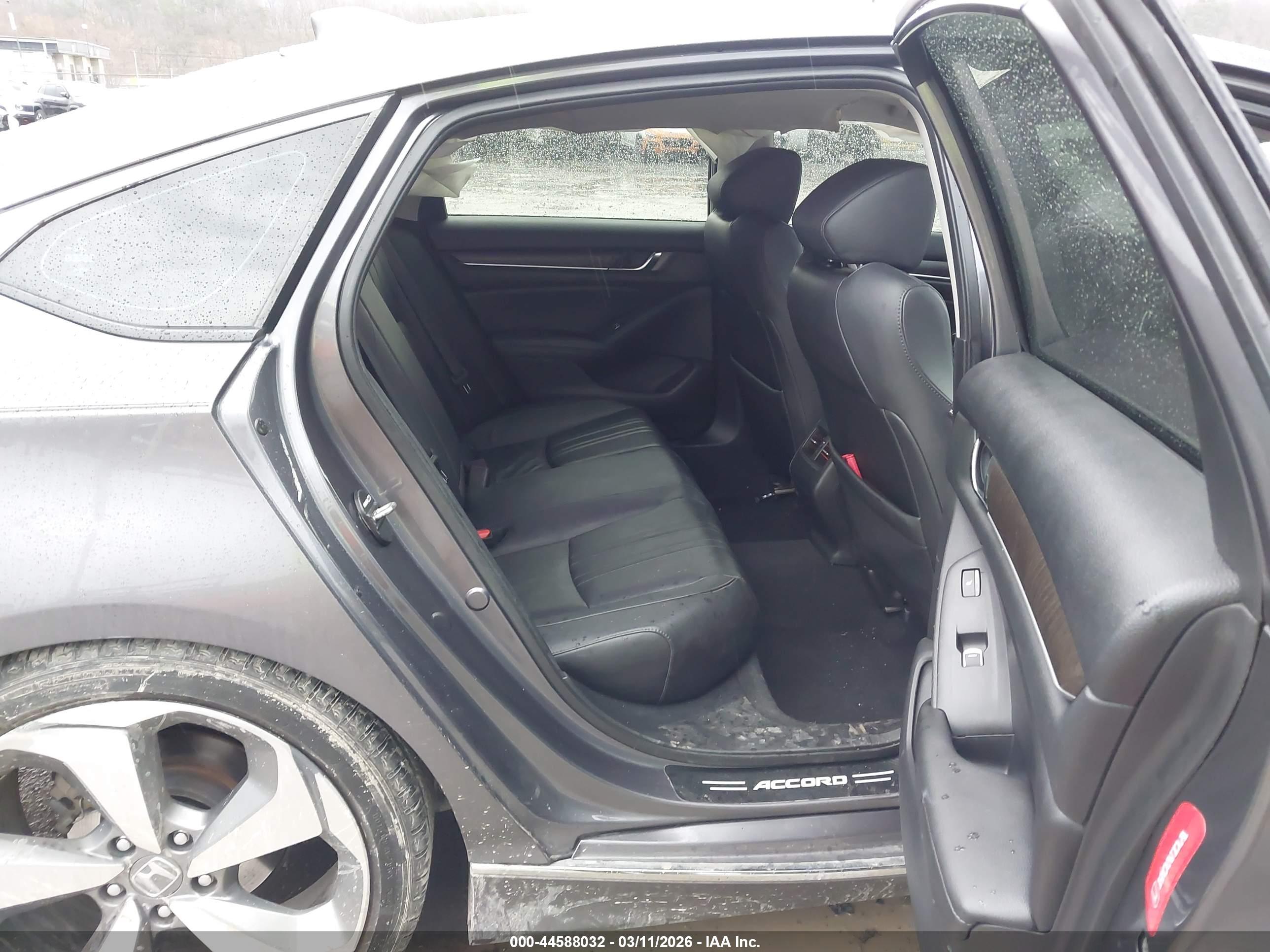 HONDA ACCORD image 8