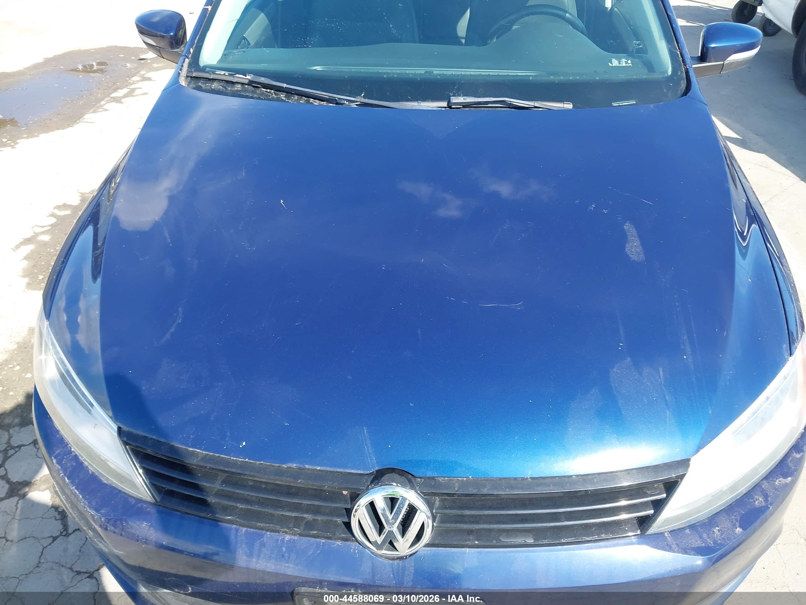 VOLKSWAGEN JETTA image 6