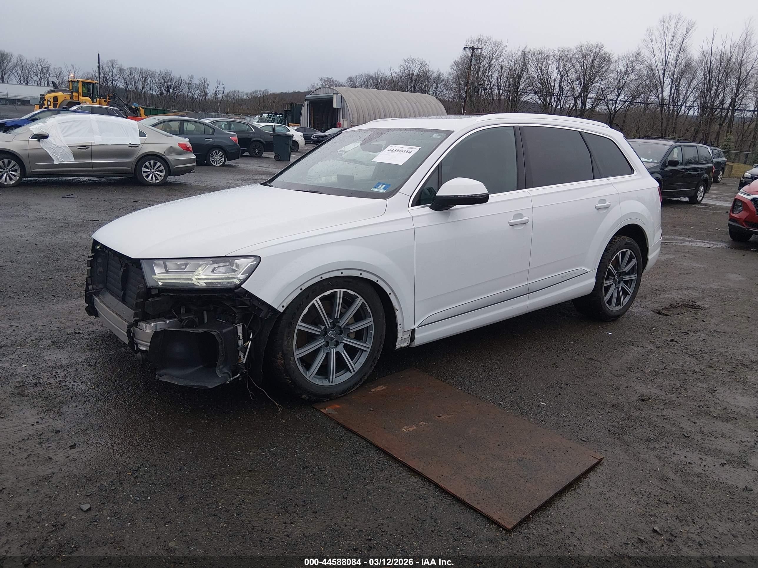 AUDI Q7 image 2