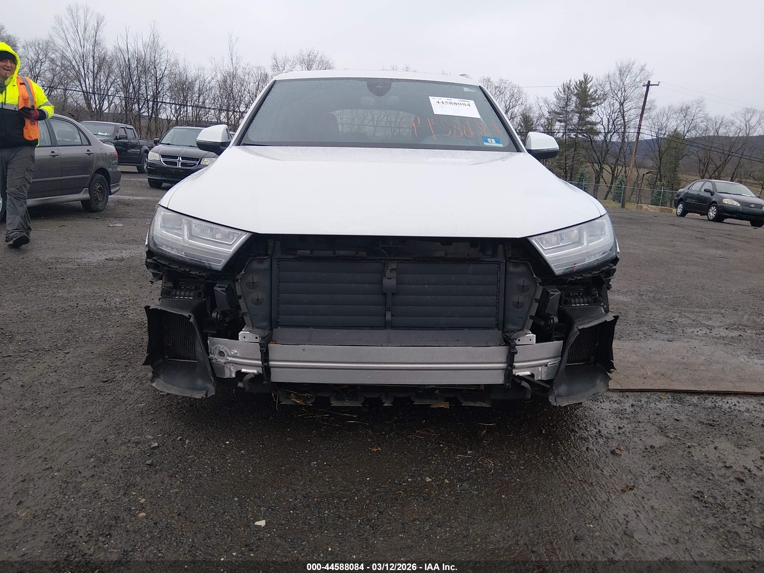 AUDI Q7 image 6