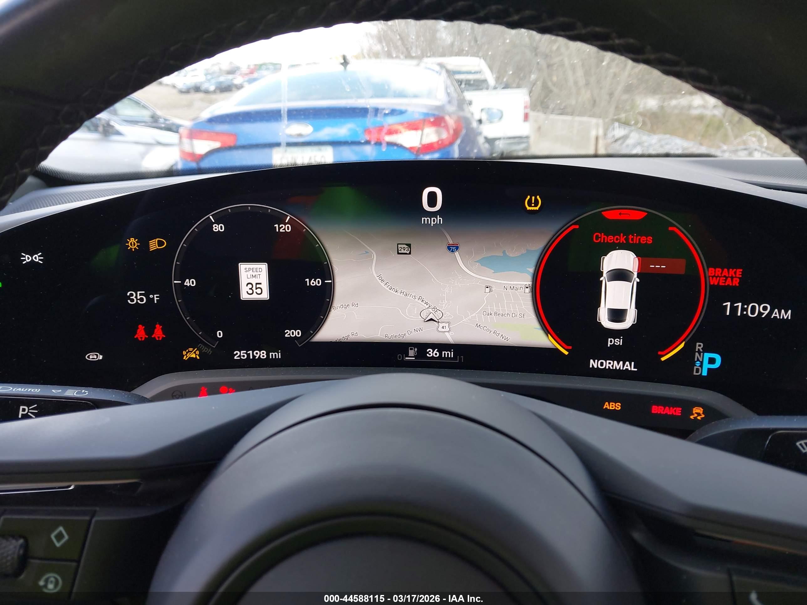 PORSCHE TAYCAN image 7