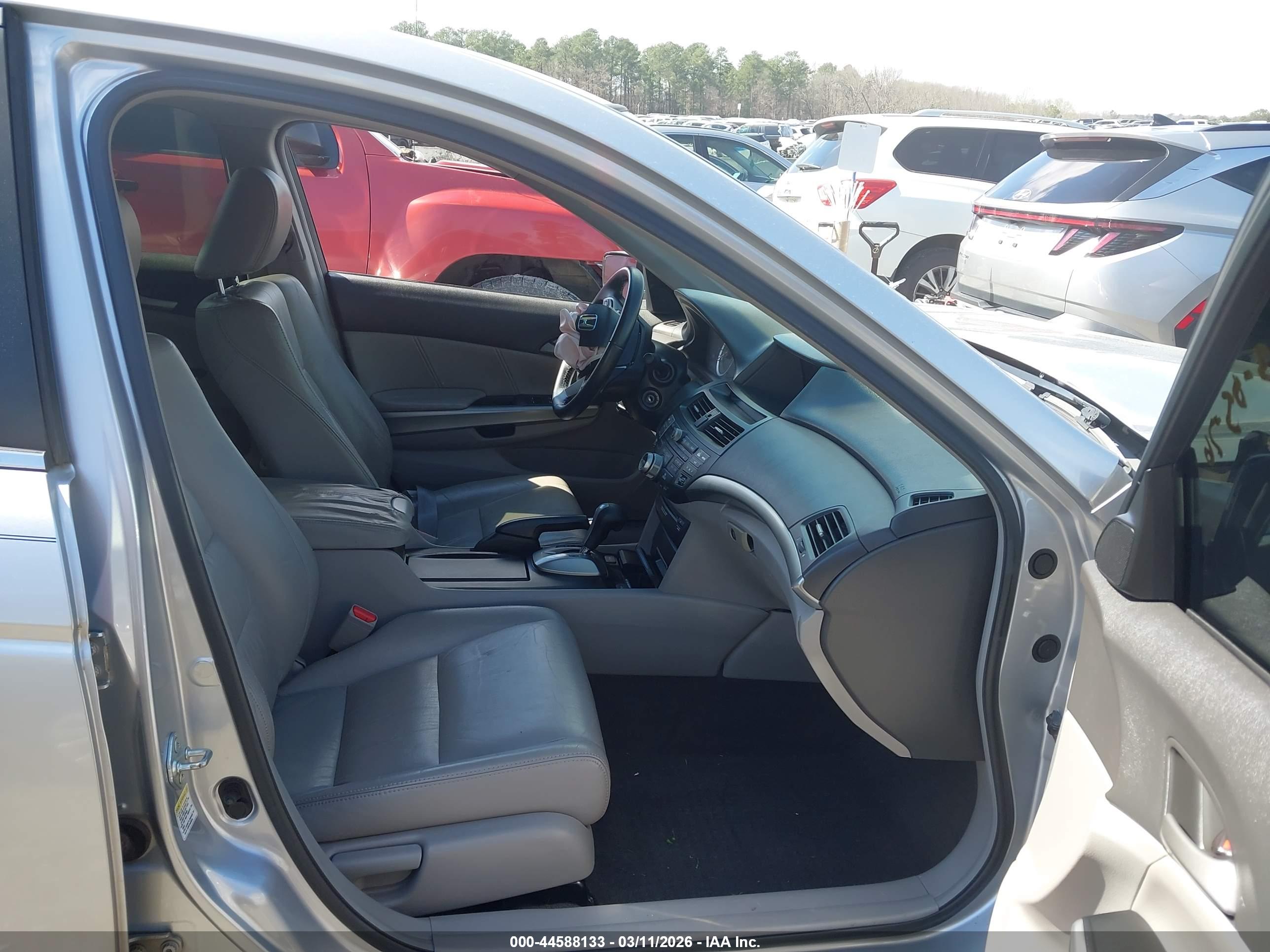 HONDA ACCORD image 5