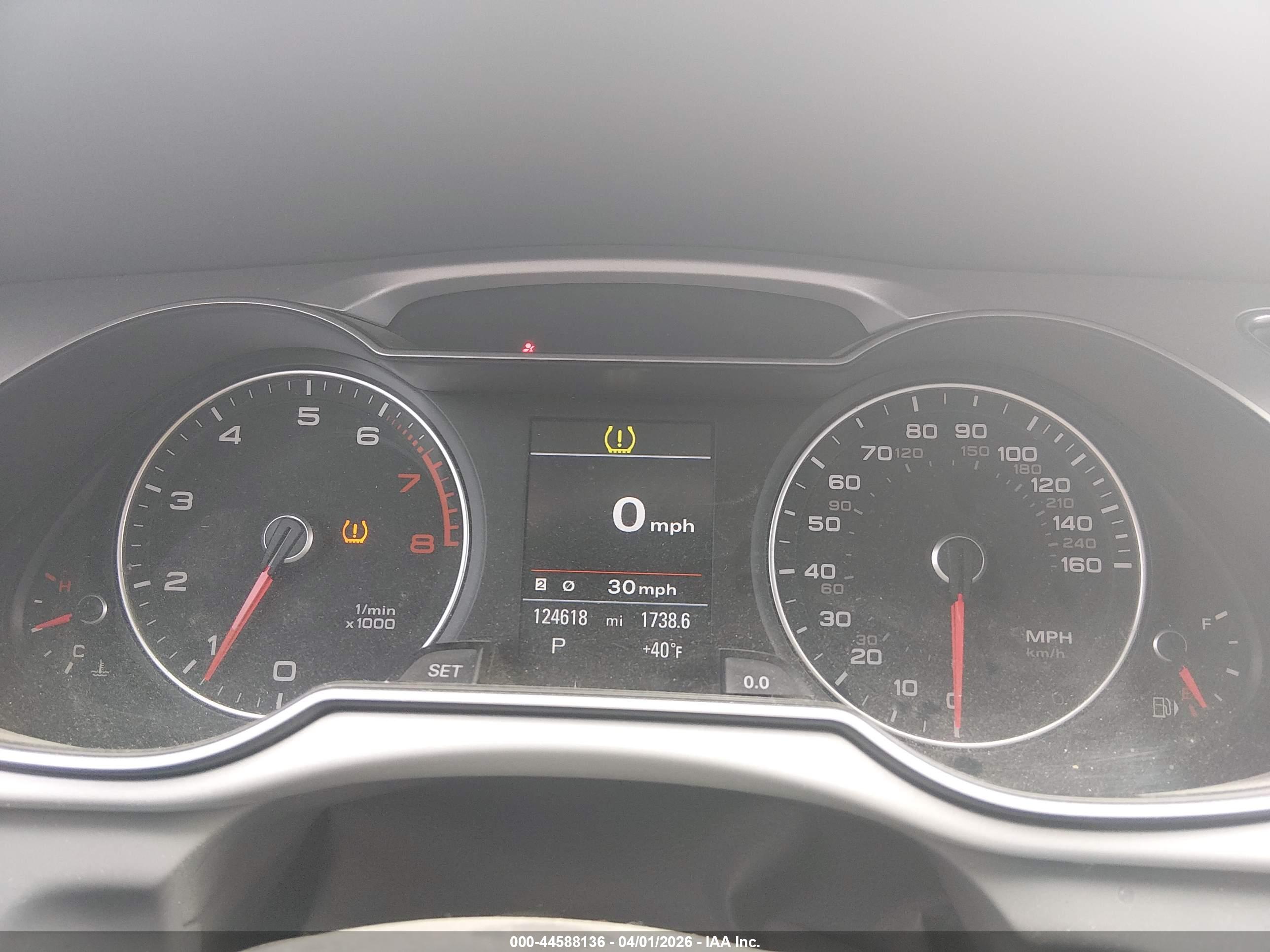 AUDI A4 image 7