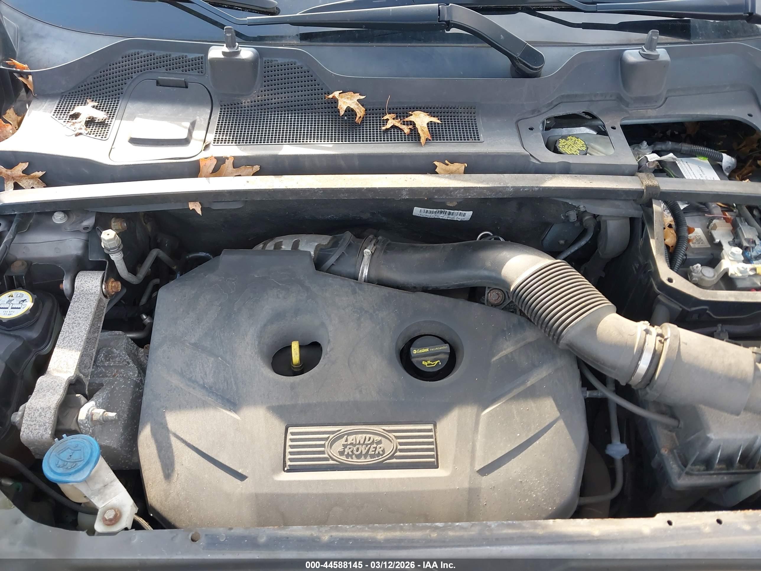 LAND ROVER image 10