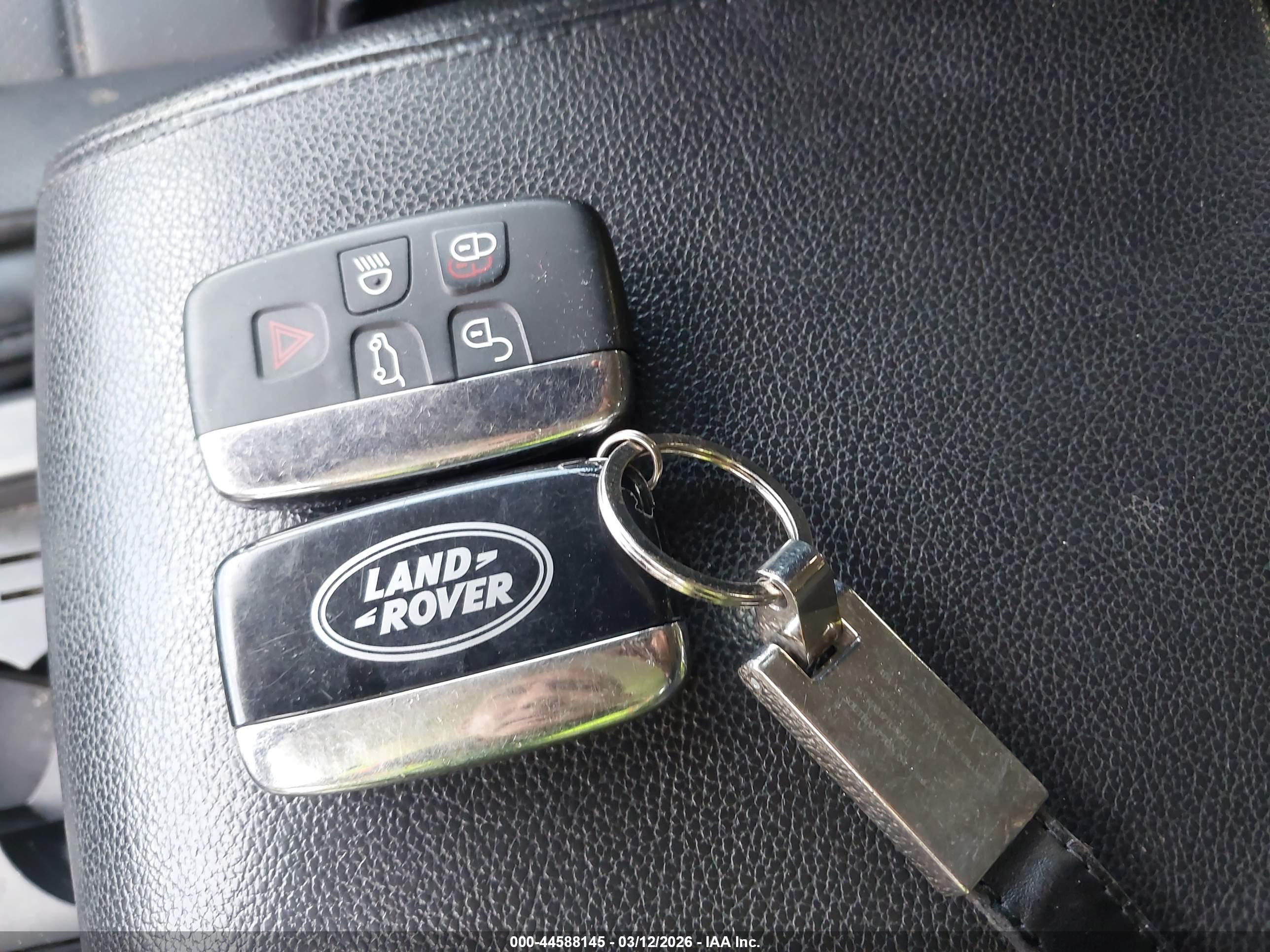 LAND ROVER image 11