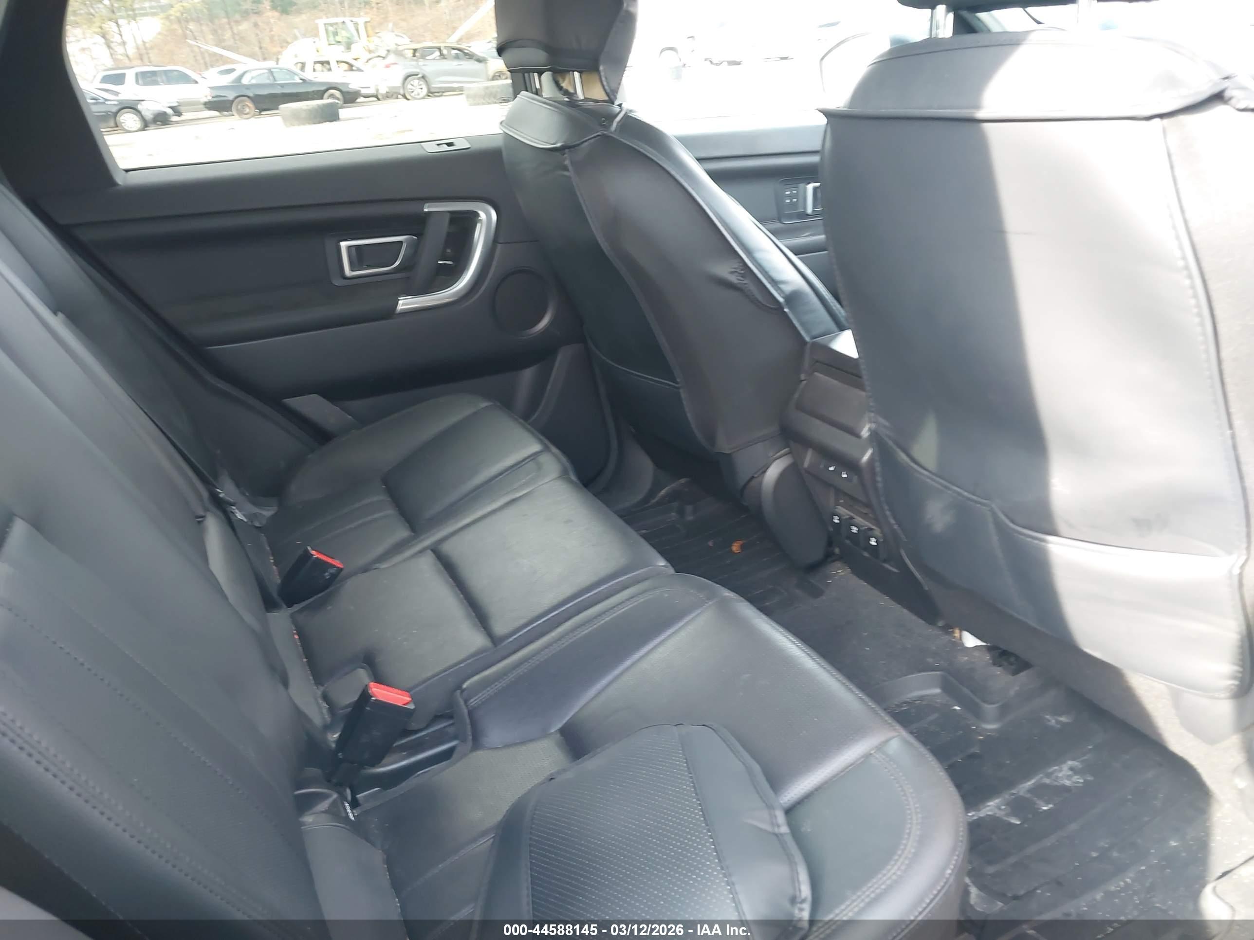 LAND ROVER image 8