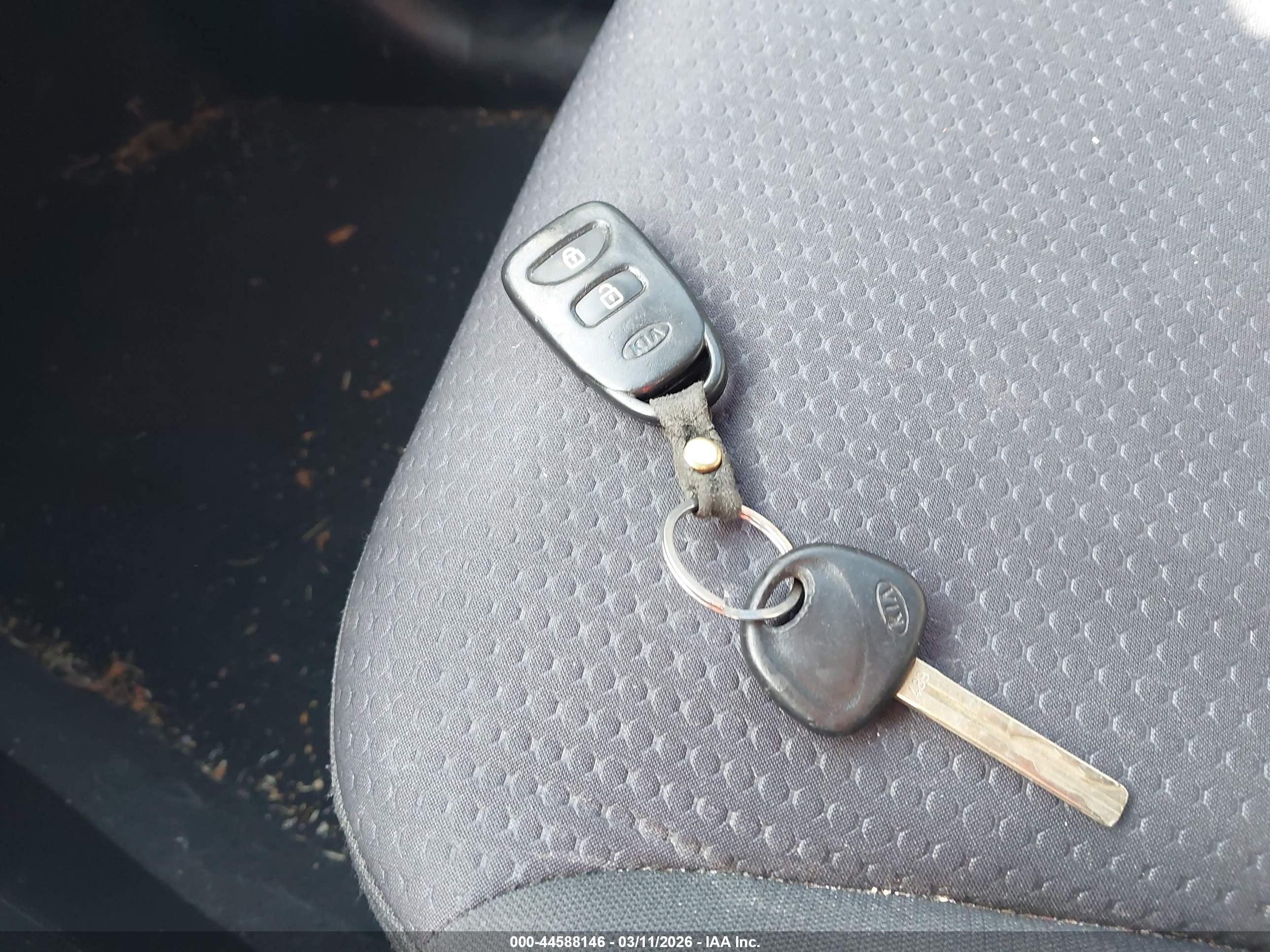 KIA SORENTO image 11