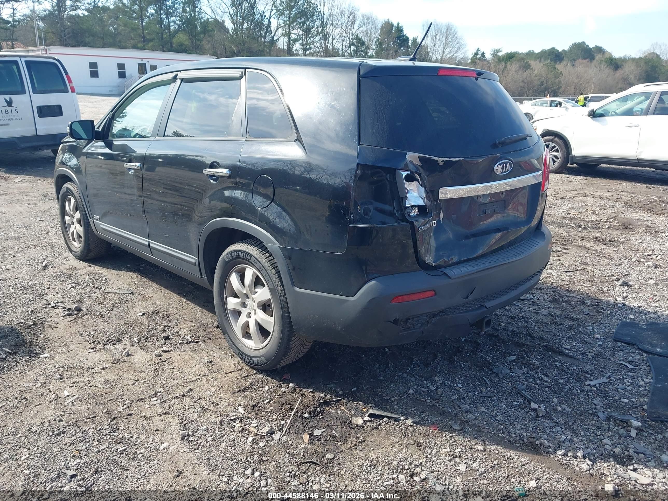 KIA SORENTO image 3