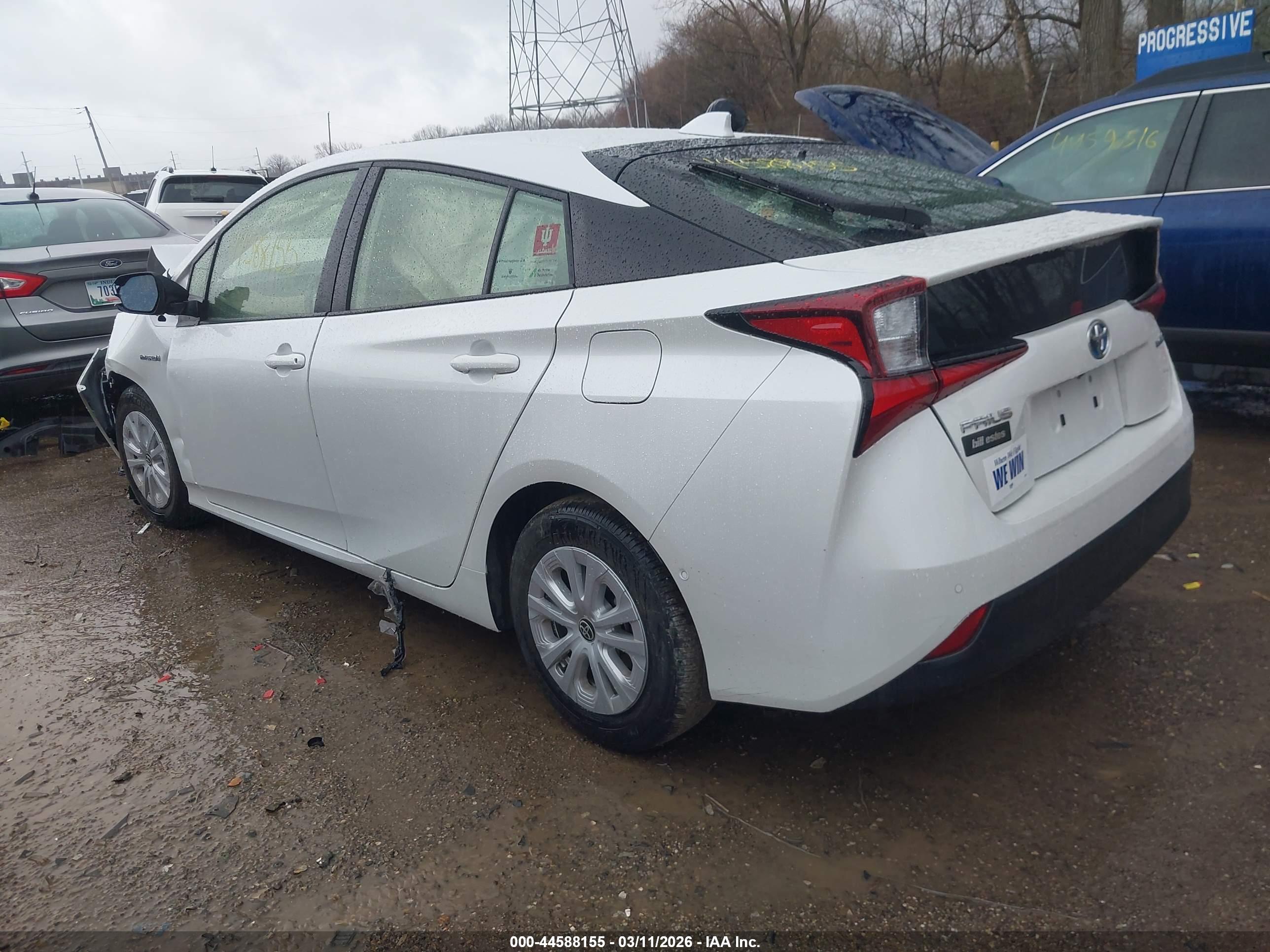 TOYOTA PRIUS image 3