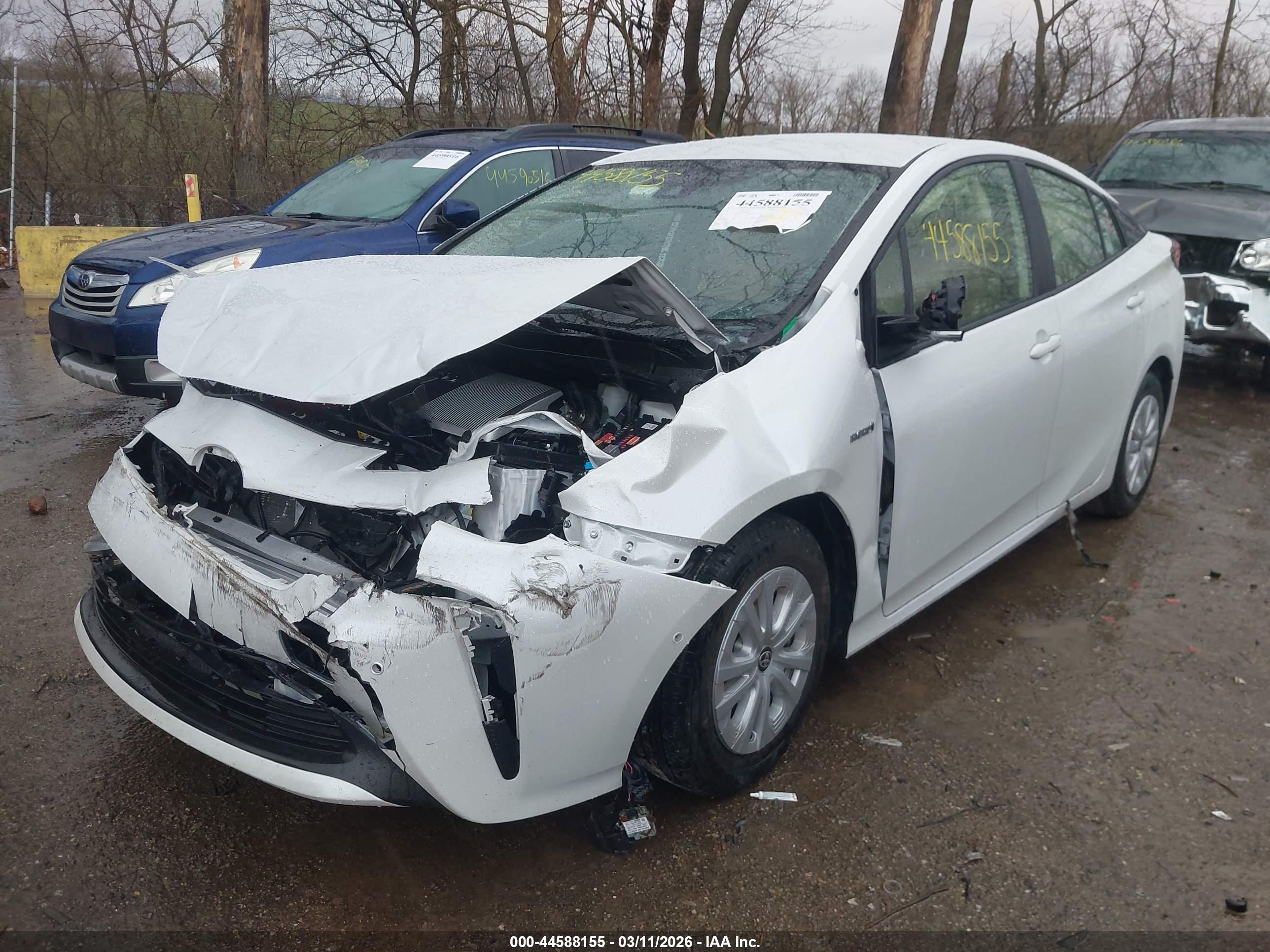 TOYOTA PRIUS image 6