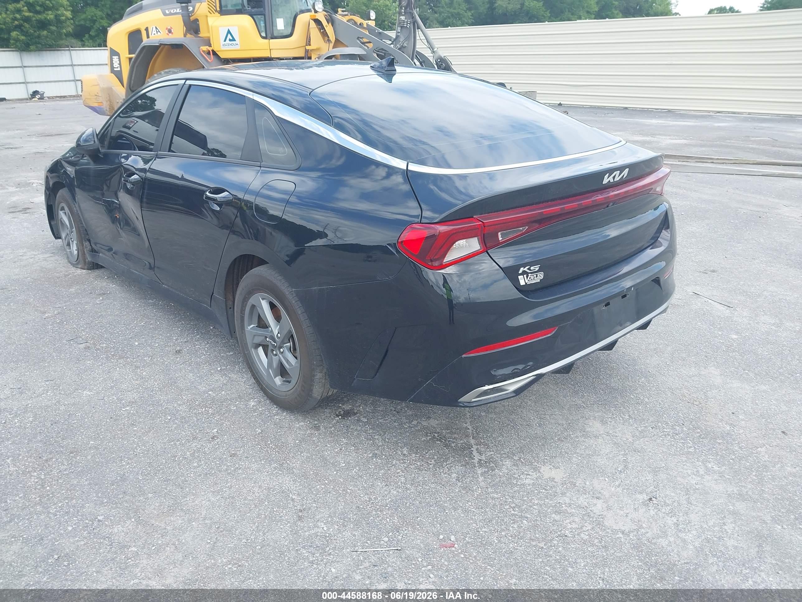 KIA K5 image 3