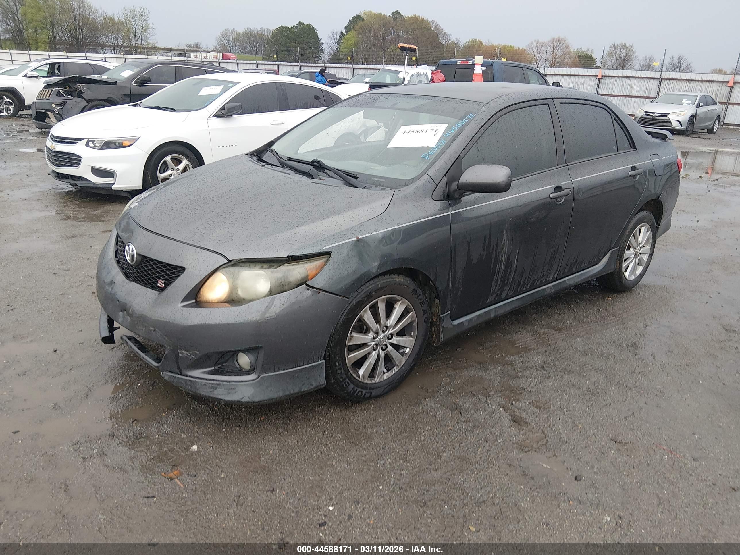 TOYOTA COROLLA image 2