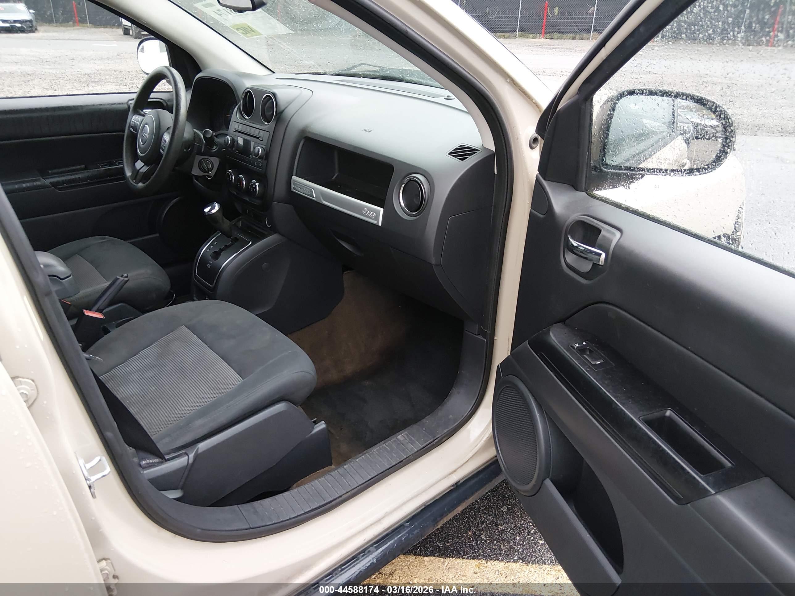JEEP COMPASS image 5