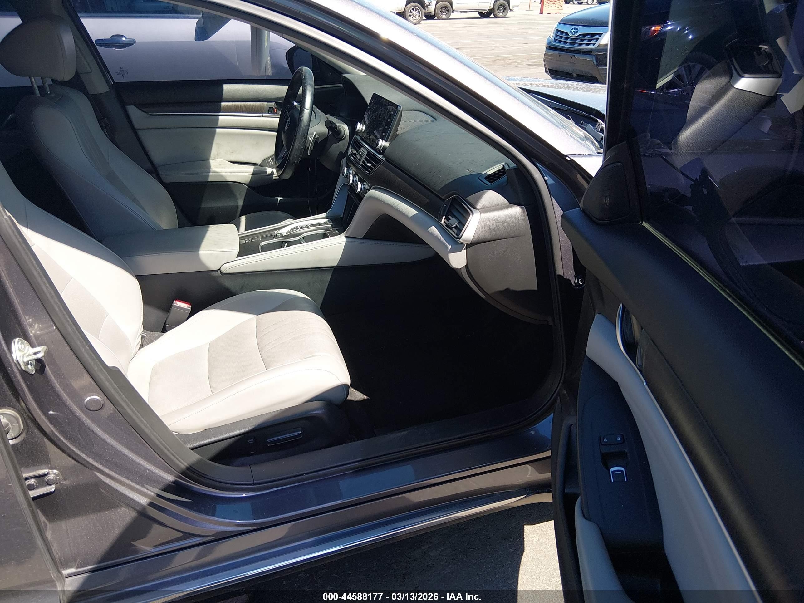 HONDA ACCORD image 5