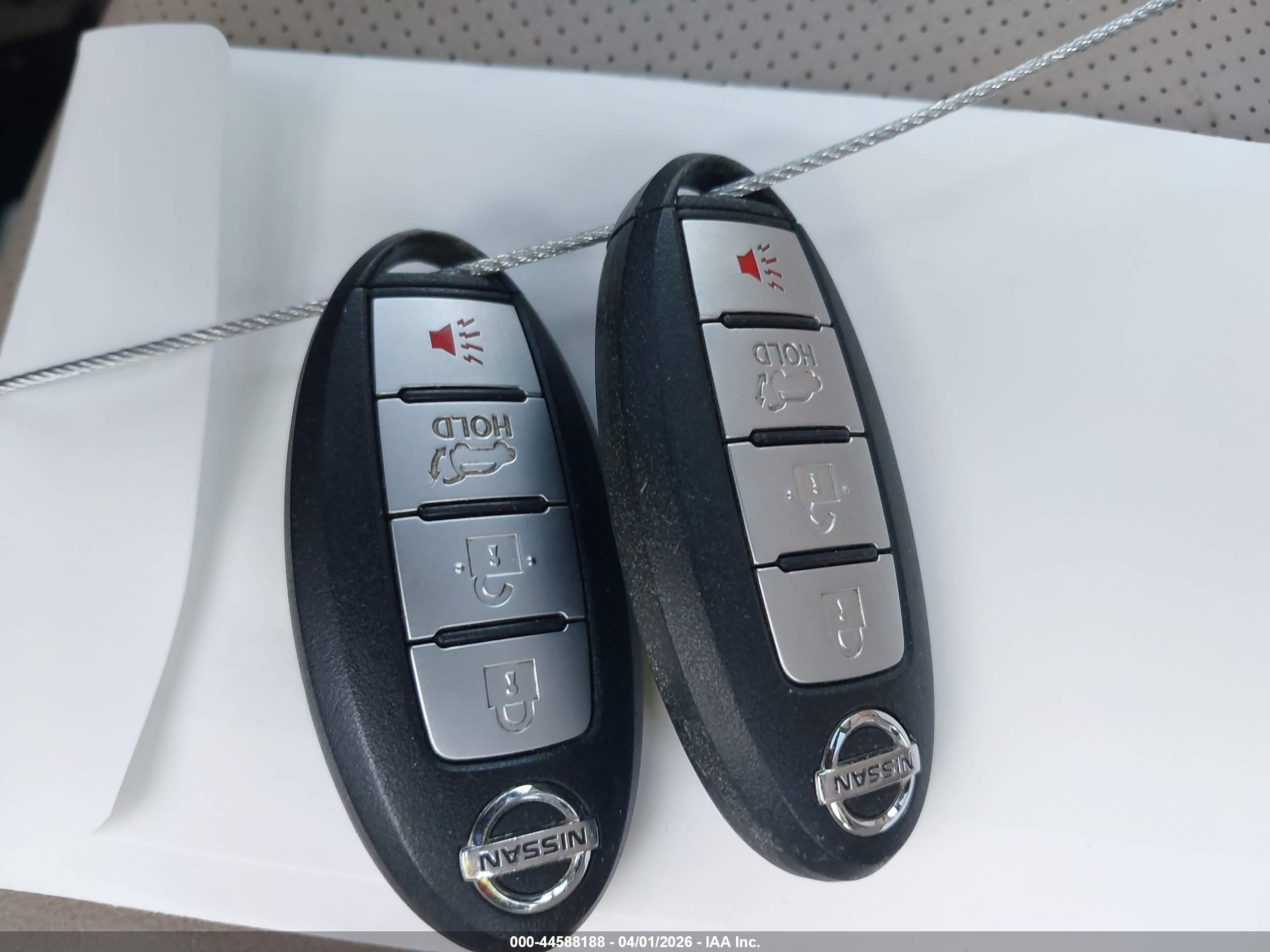 NISSAN ROGUE image 11