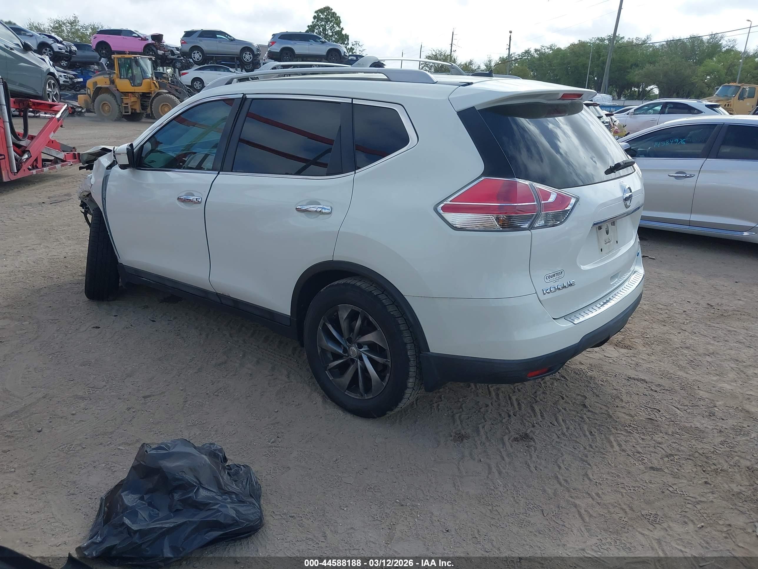 NISSAN ROGUE image 3