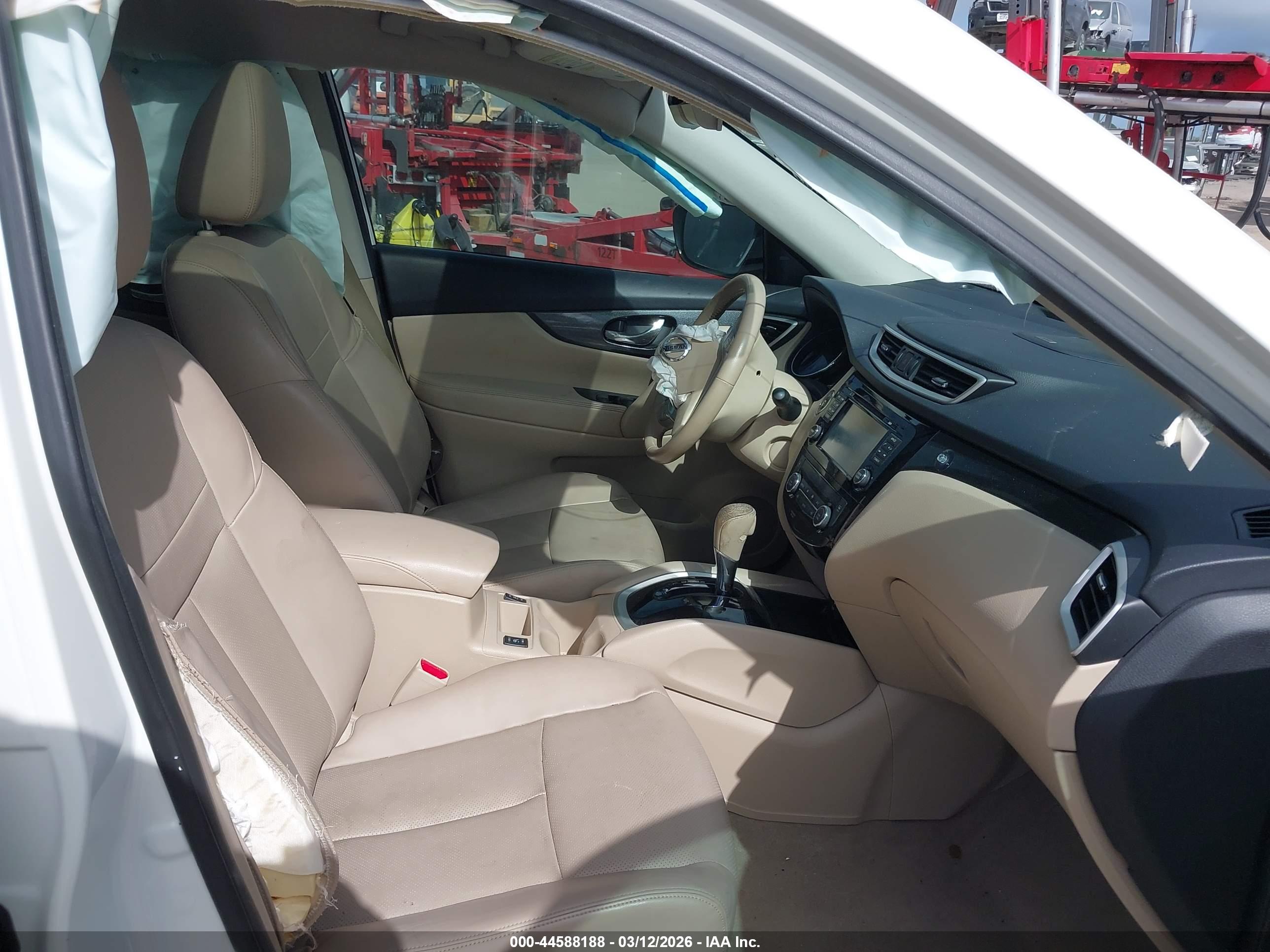 NISSAN ROGUE image 5