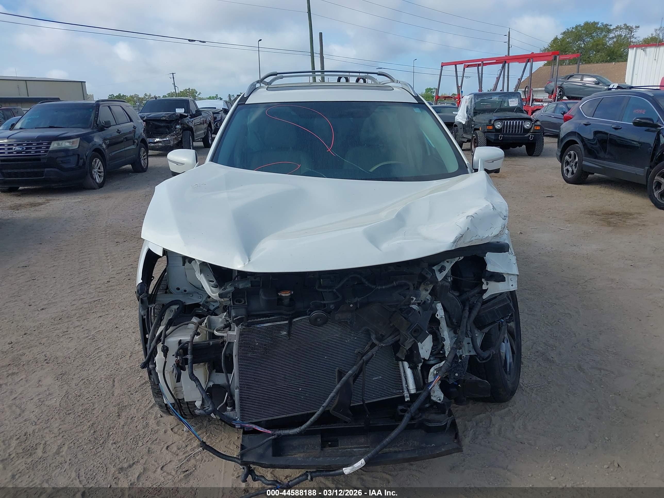 NISSAN ROGUE image 6