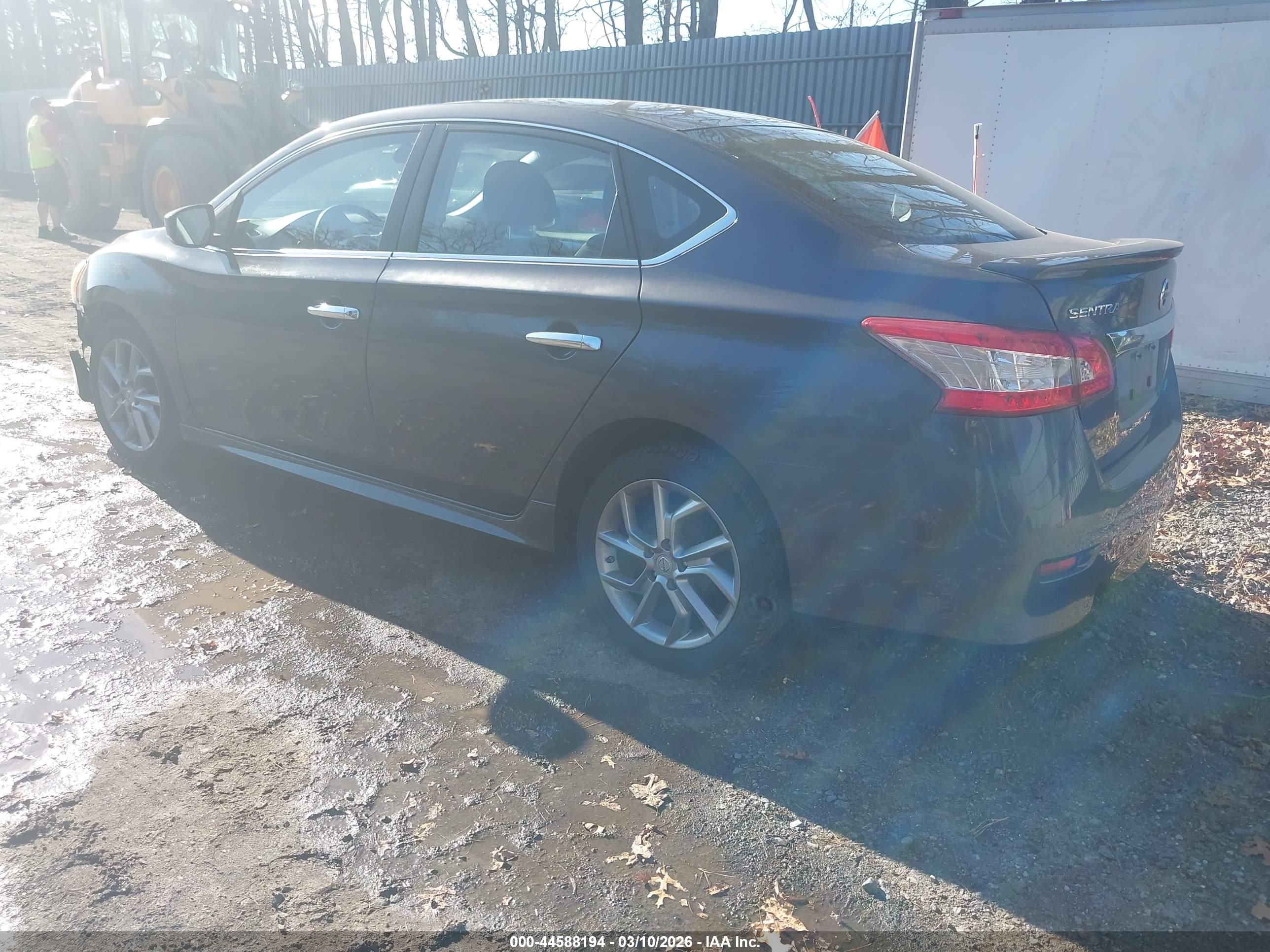 NISSAN SENTRA image 3
