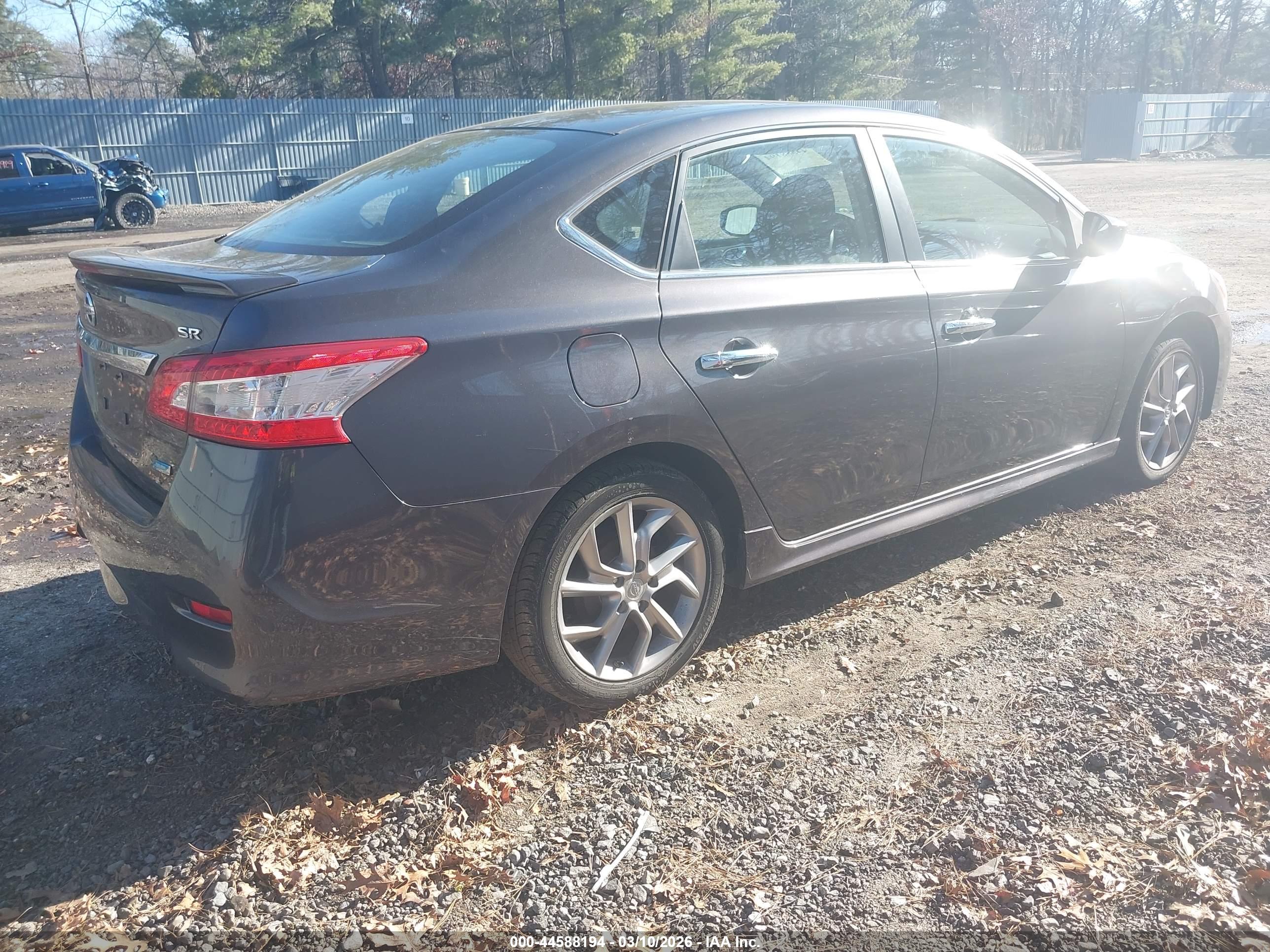 NISSAN SENTRA image 4