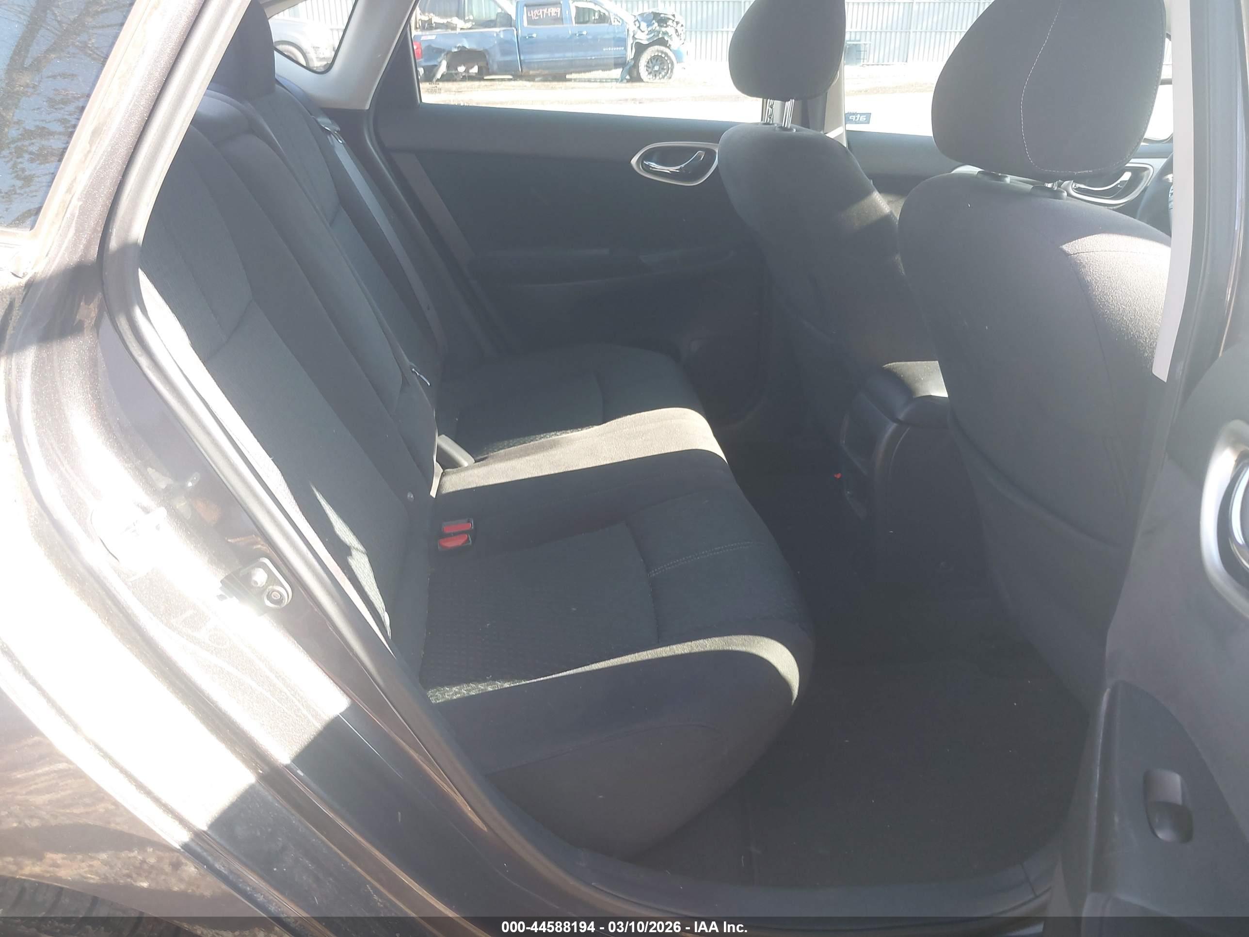 NISSAN SENTRA image 8
