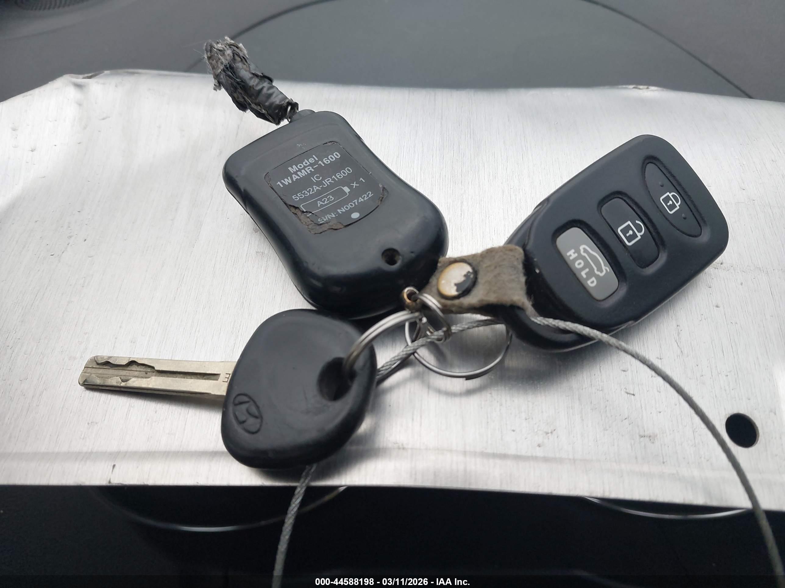 HYUNDAI SONATA image 11