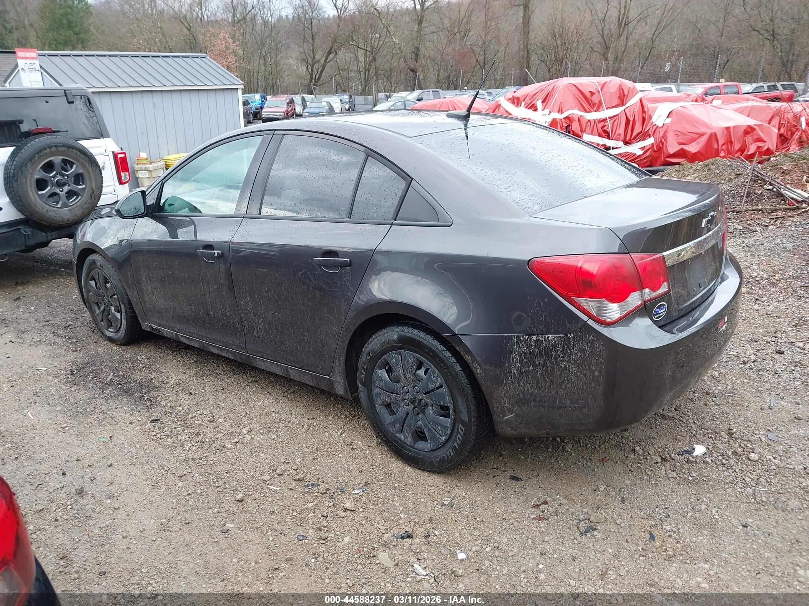 CHEVROLET CRUZE image 3