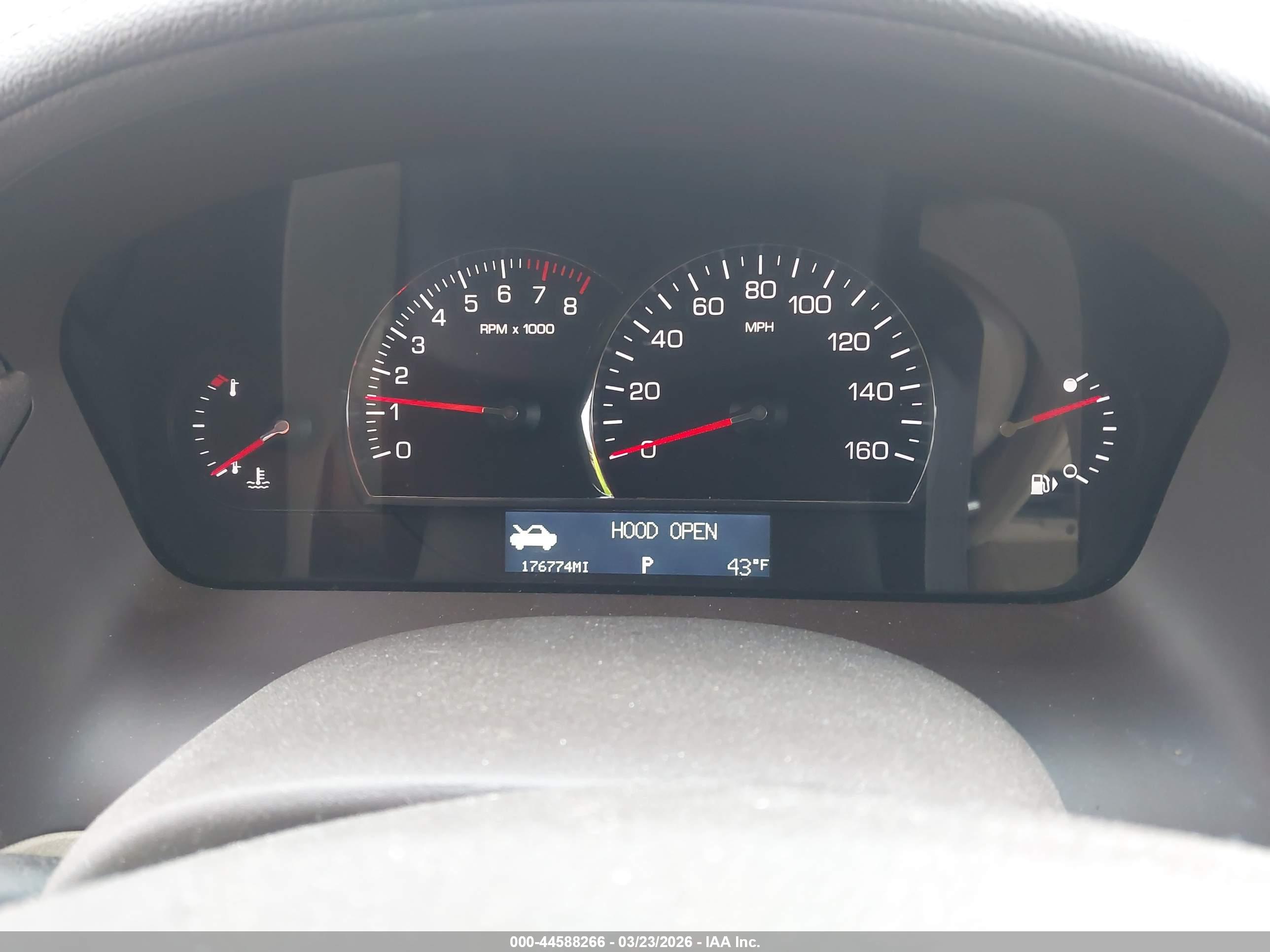 CADILLAC SRX image 7