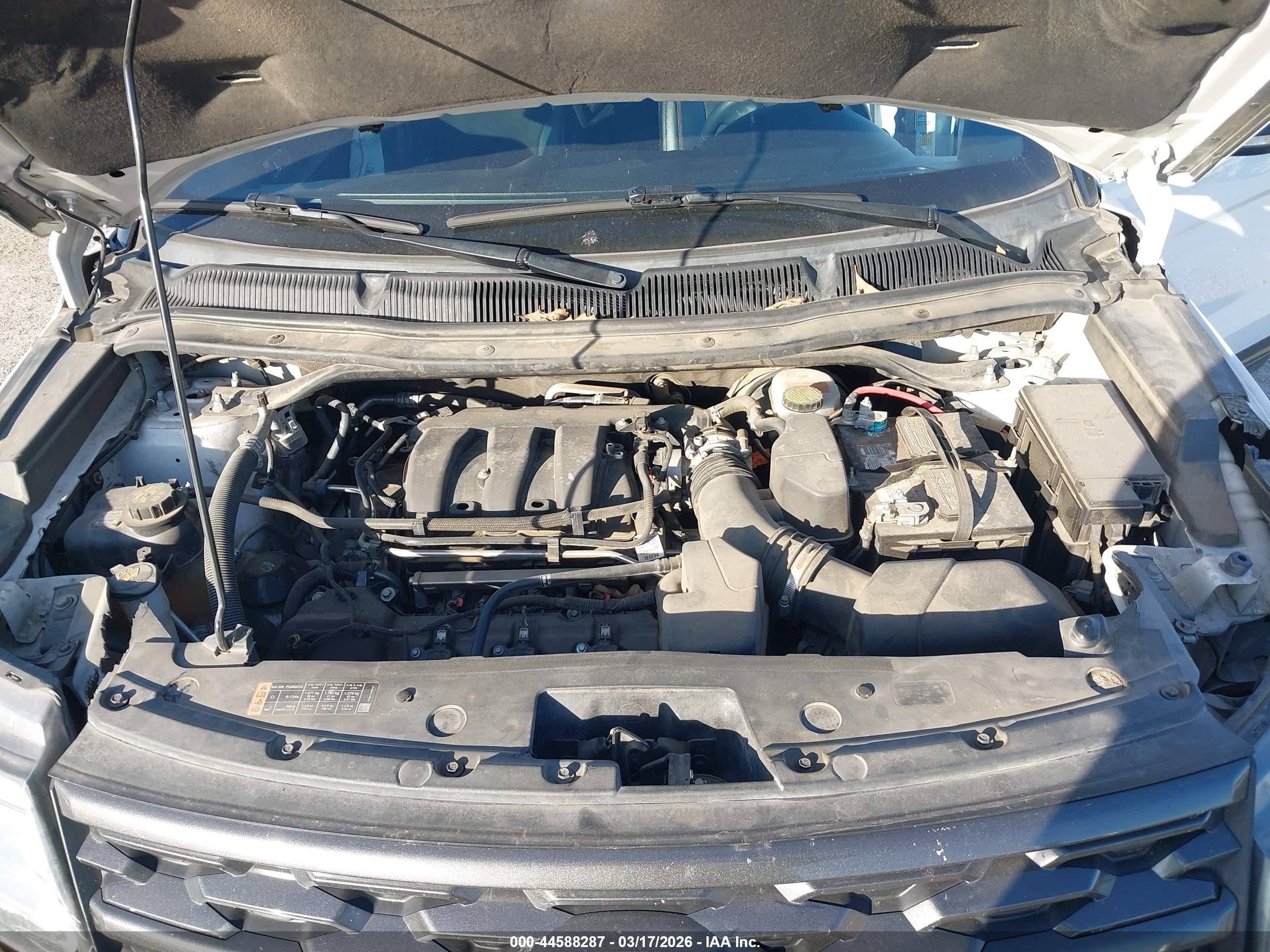 FORD EXPLORER image 10