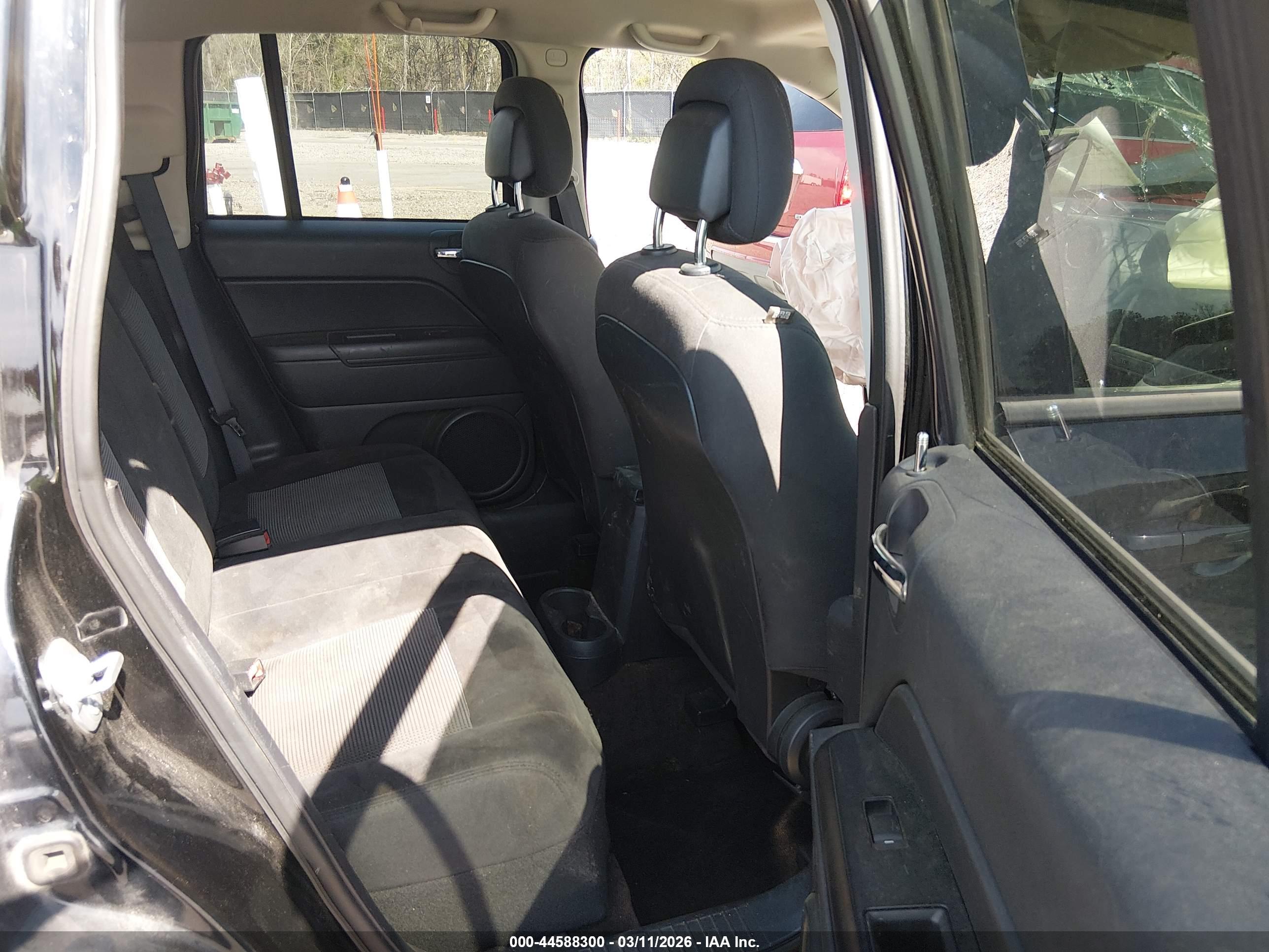 JEEP COMPASS image 8