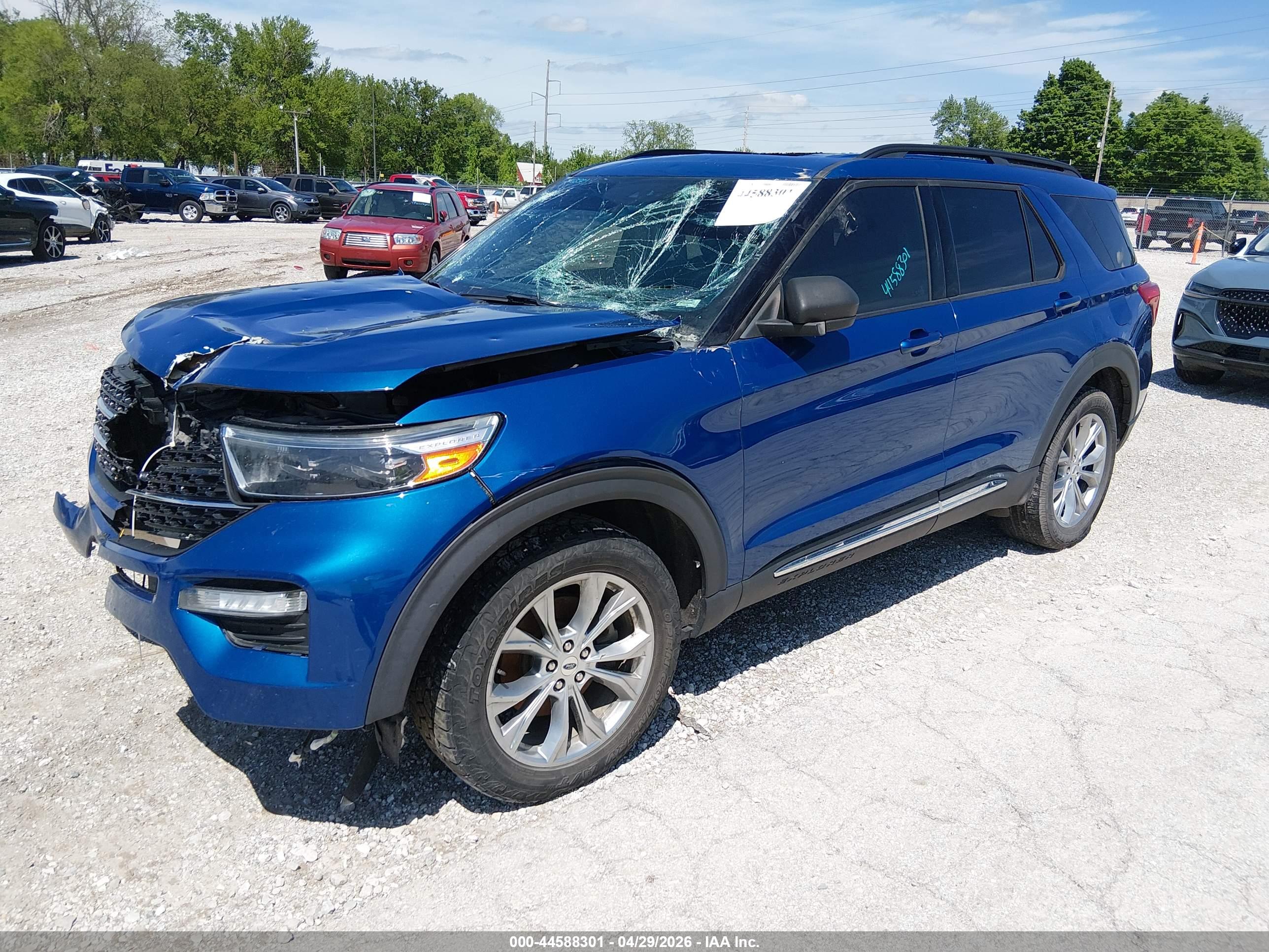 FORD EXPLORER image 2