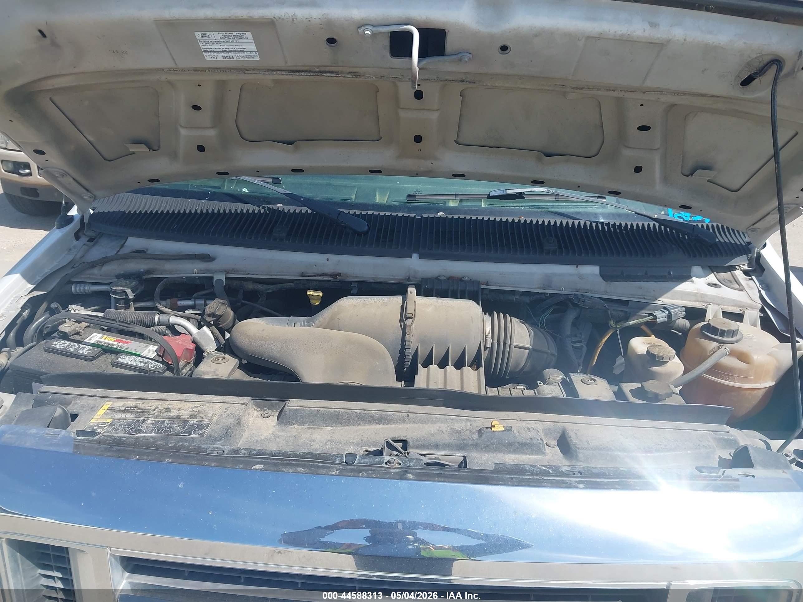 FORD E-150 image 10