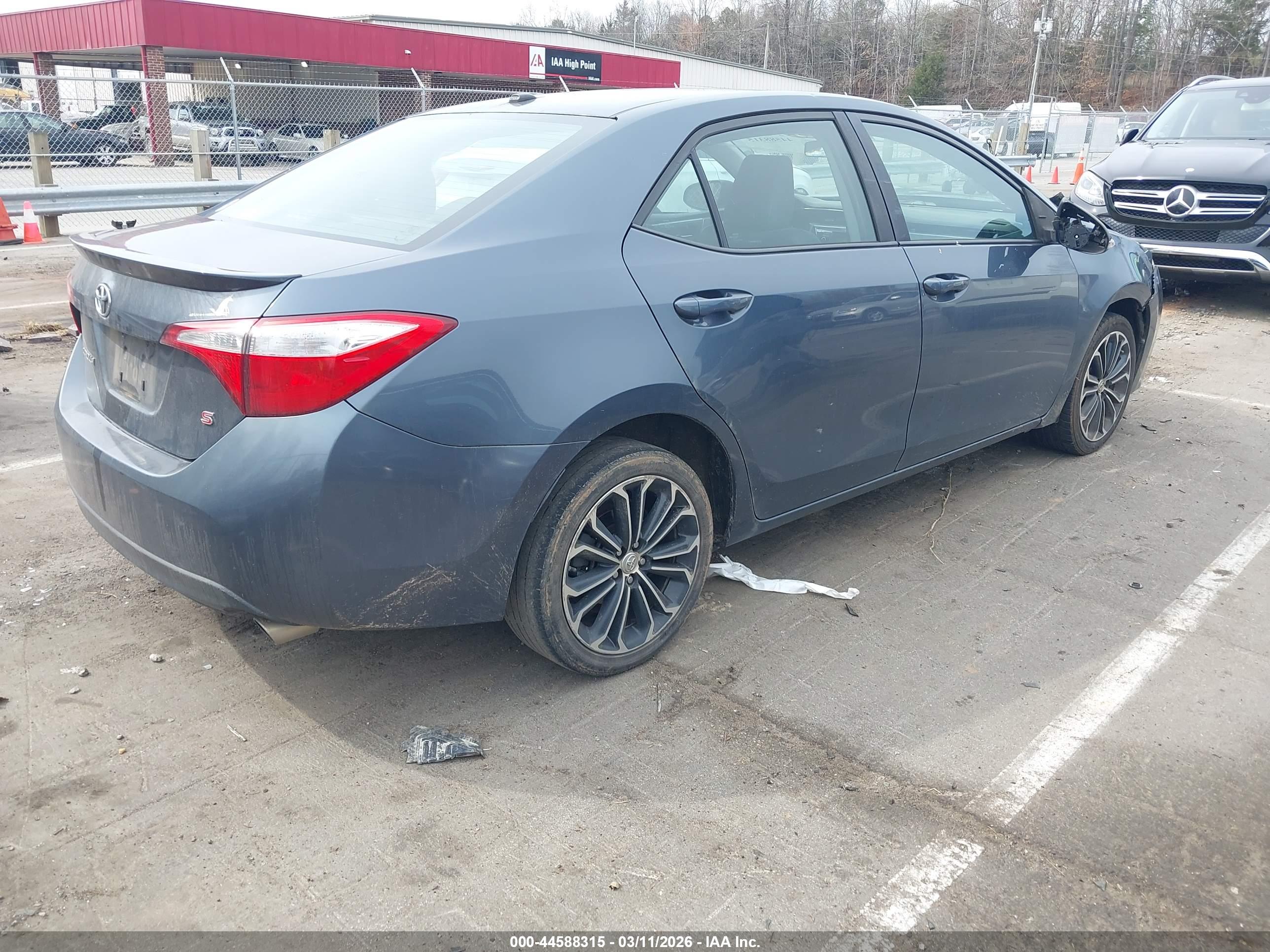 TOYOTA COROLLA image 4