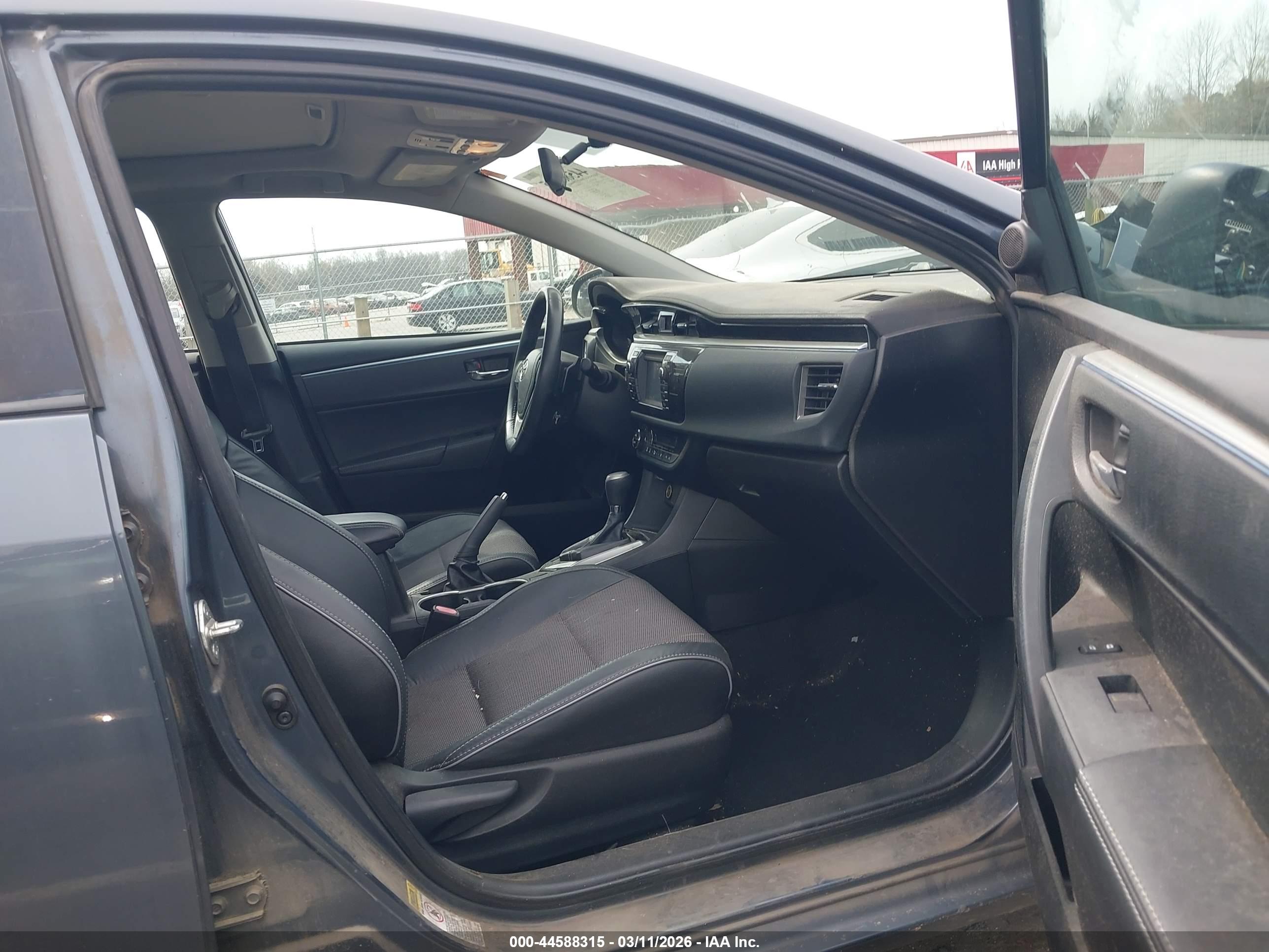 TOYOTA COROLLA image 5