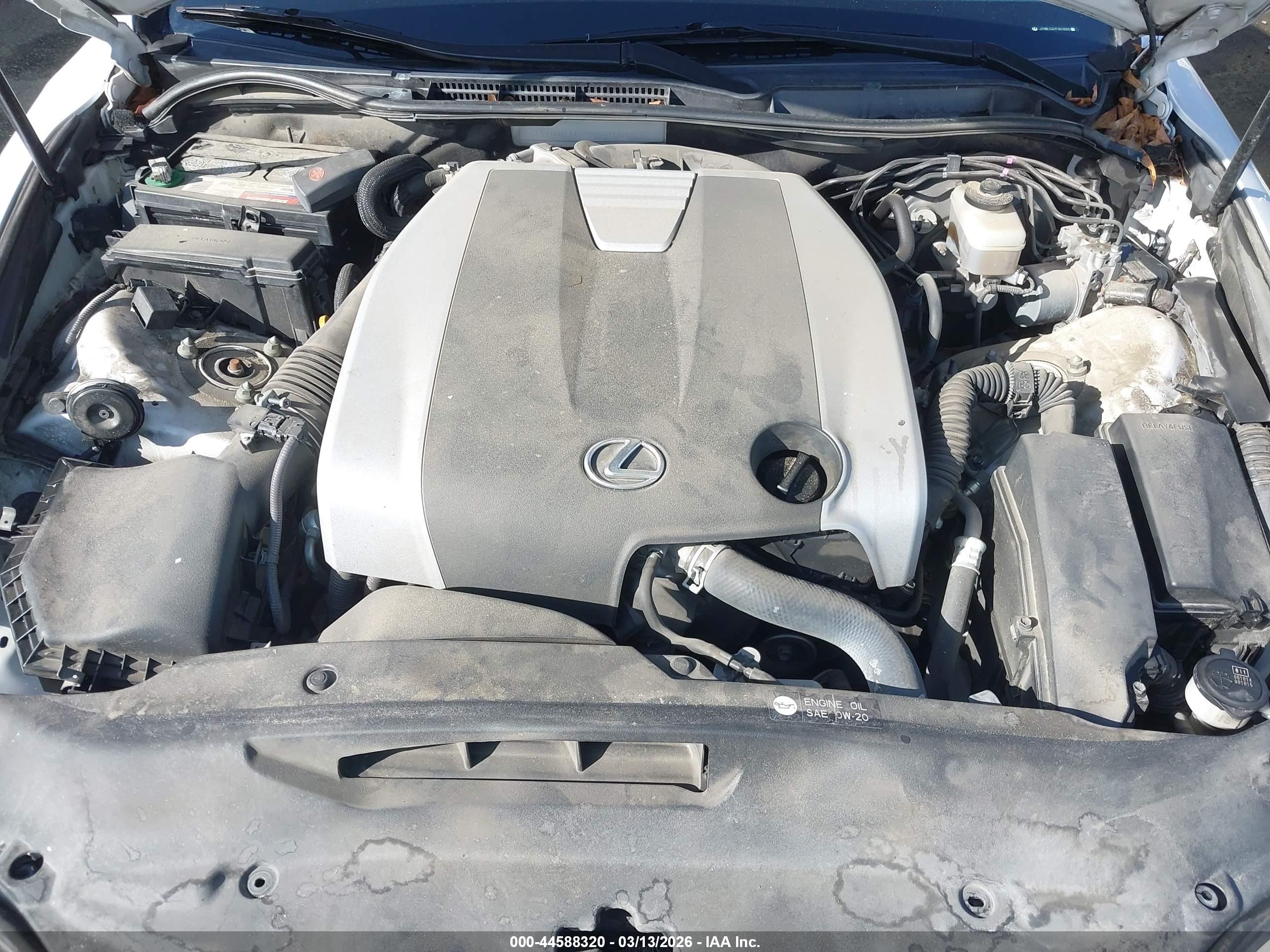 LEXUS IS image 10