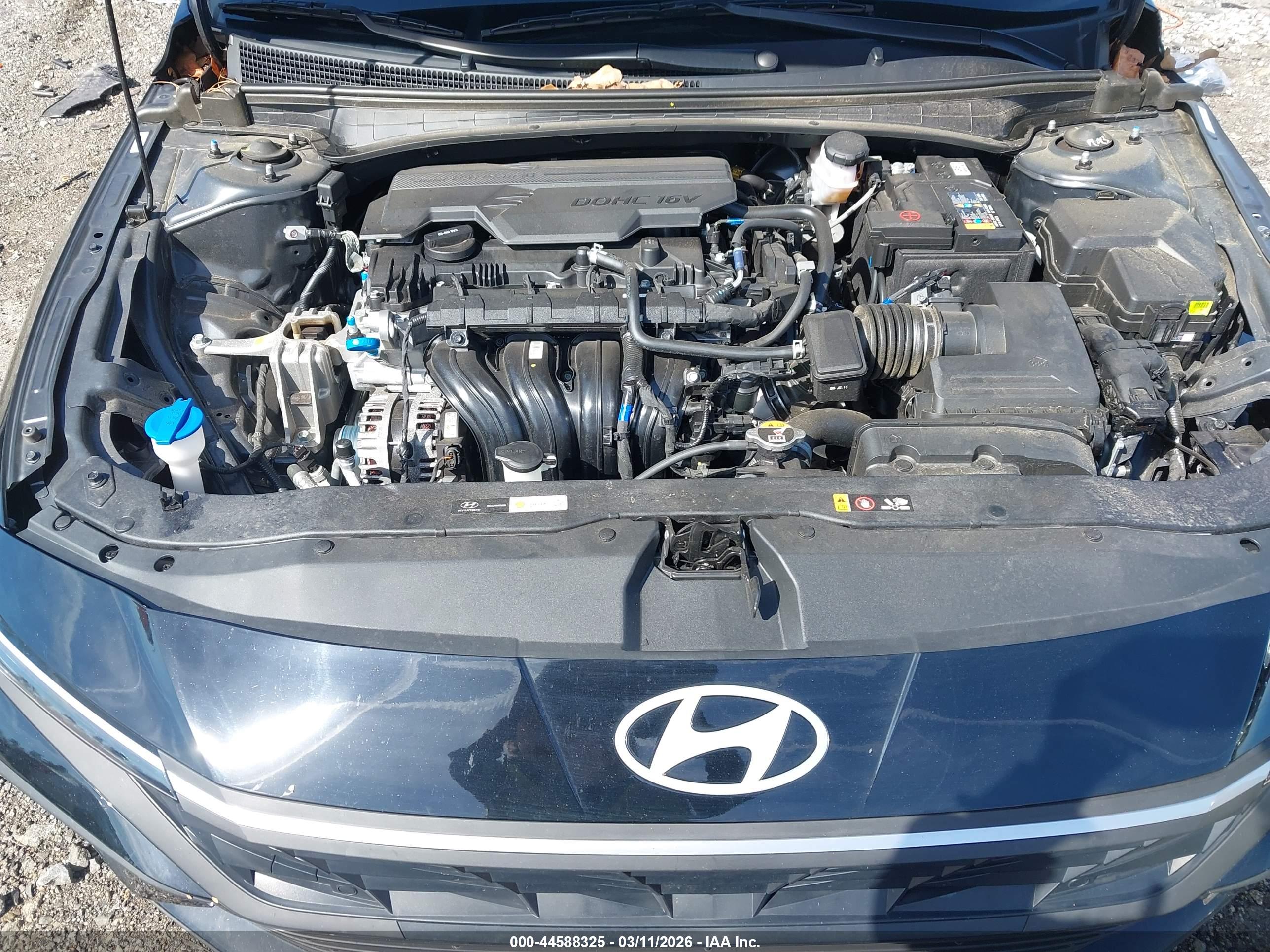 HYUNDAI ELANTRA image 10