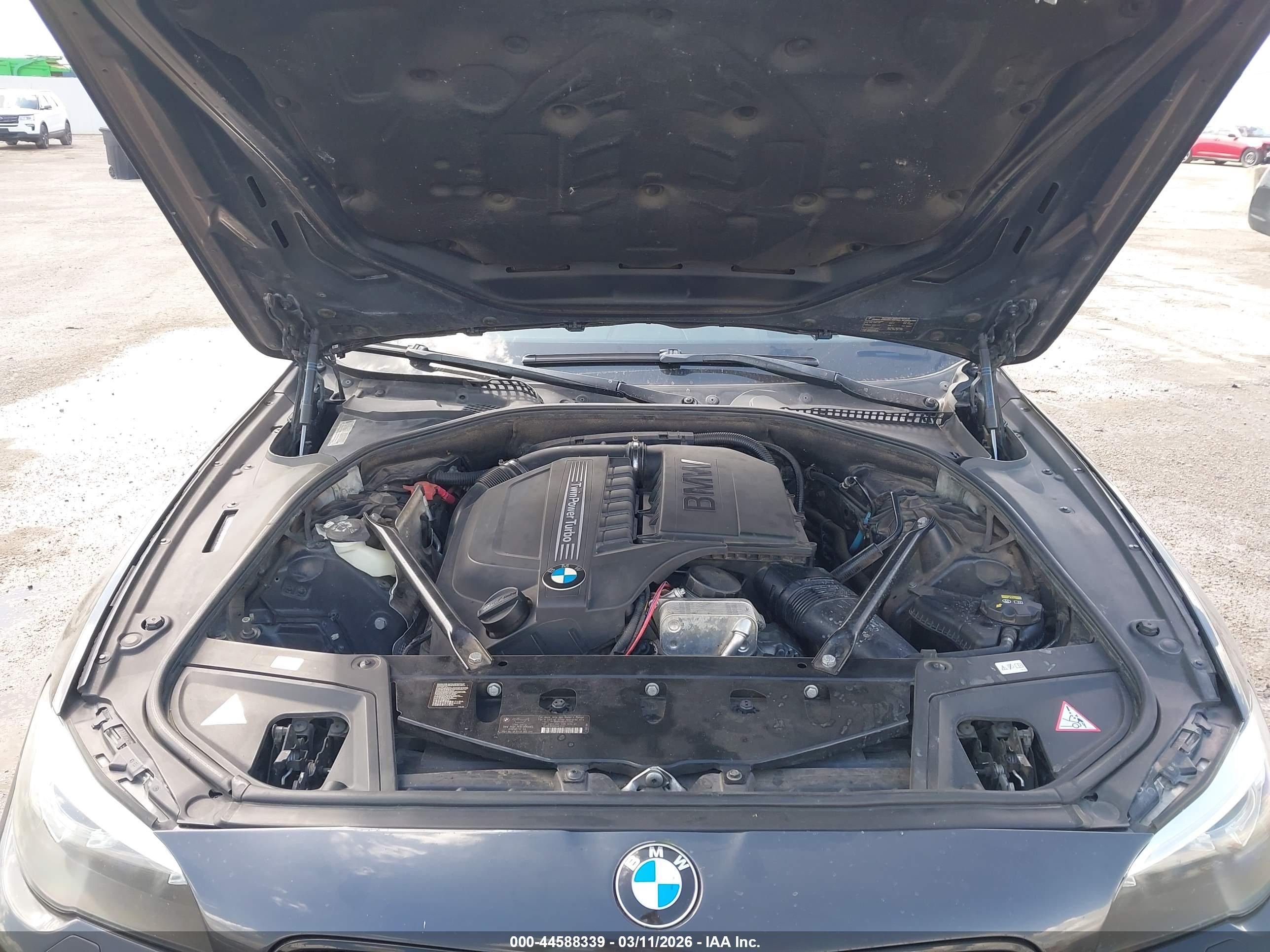 BMW 535I image 10