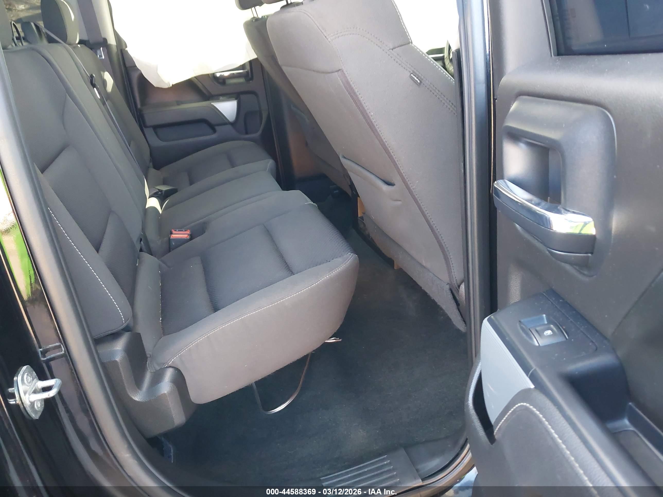 CHEVROLET SILVERADO image 8