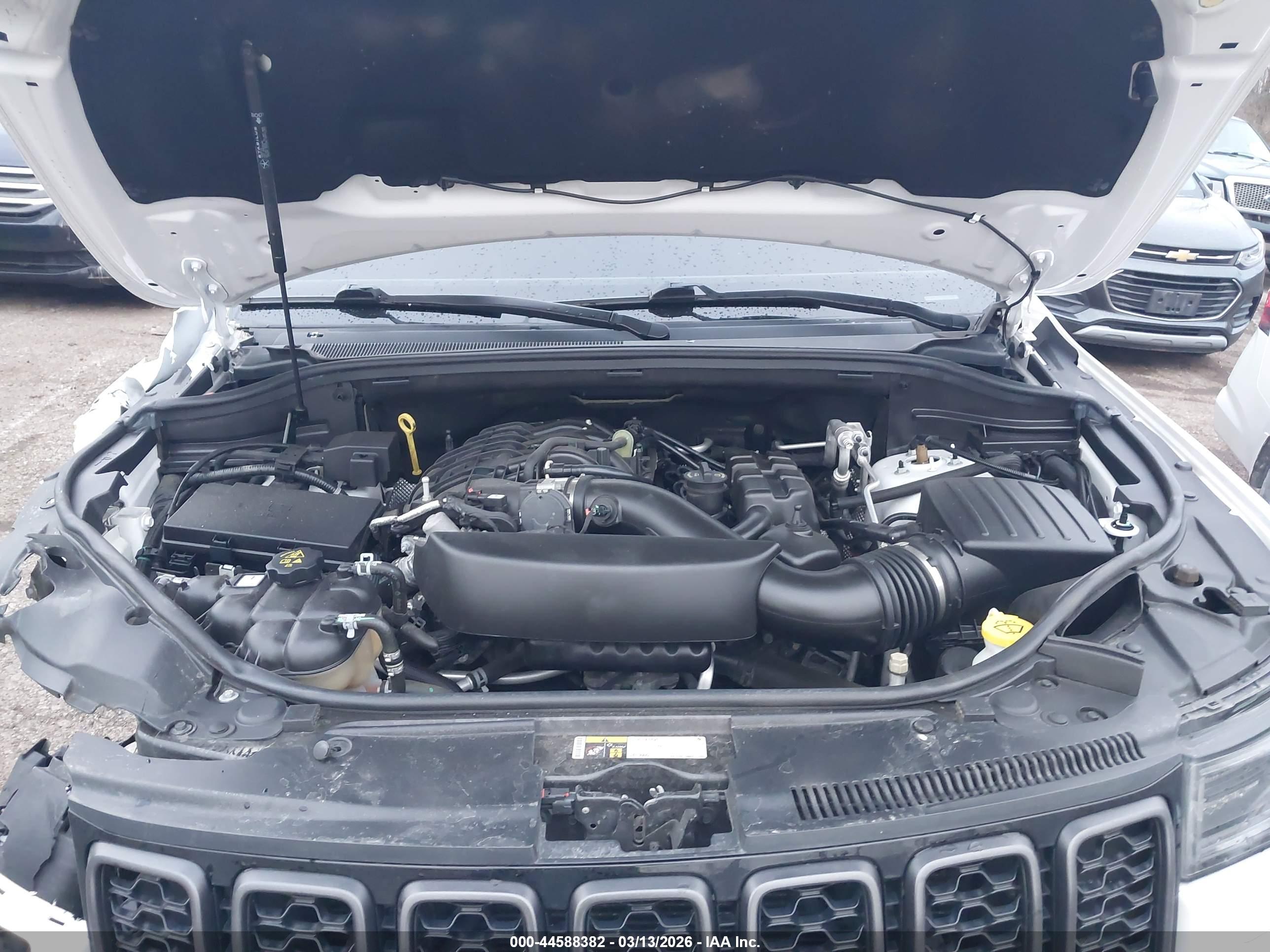 JEEP GRAND image 10