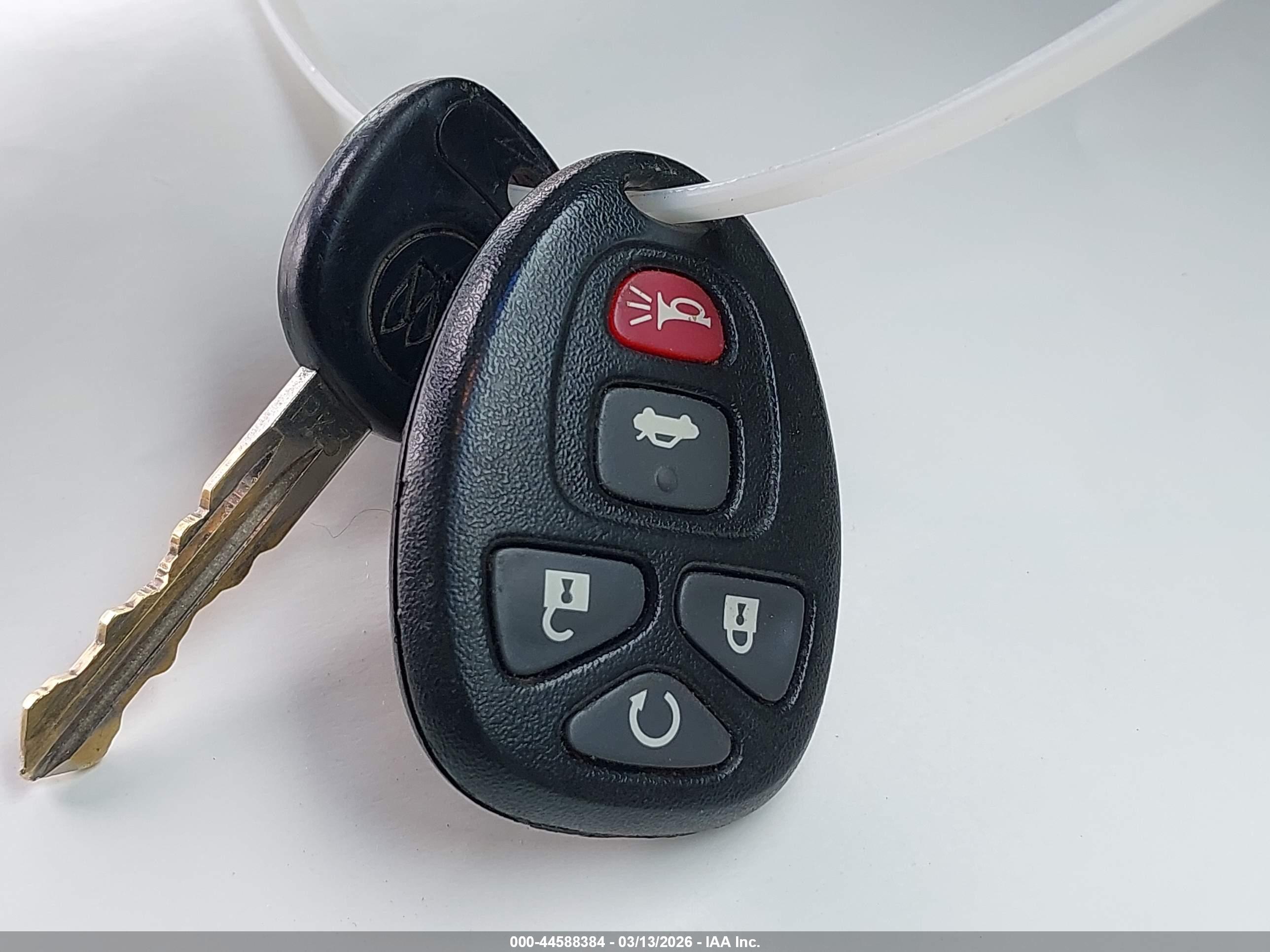 BUICK LACROSSE image 11