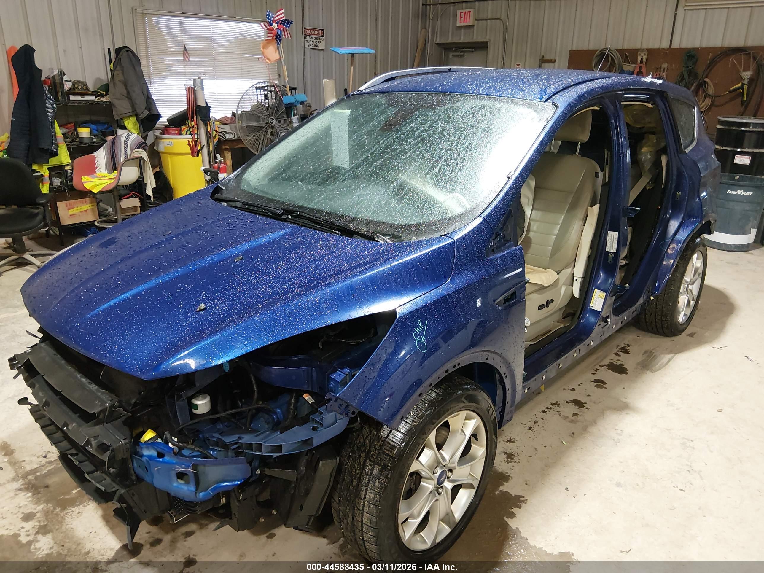 FORD ESCAPE image 2