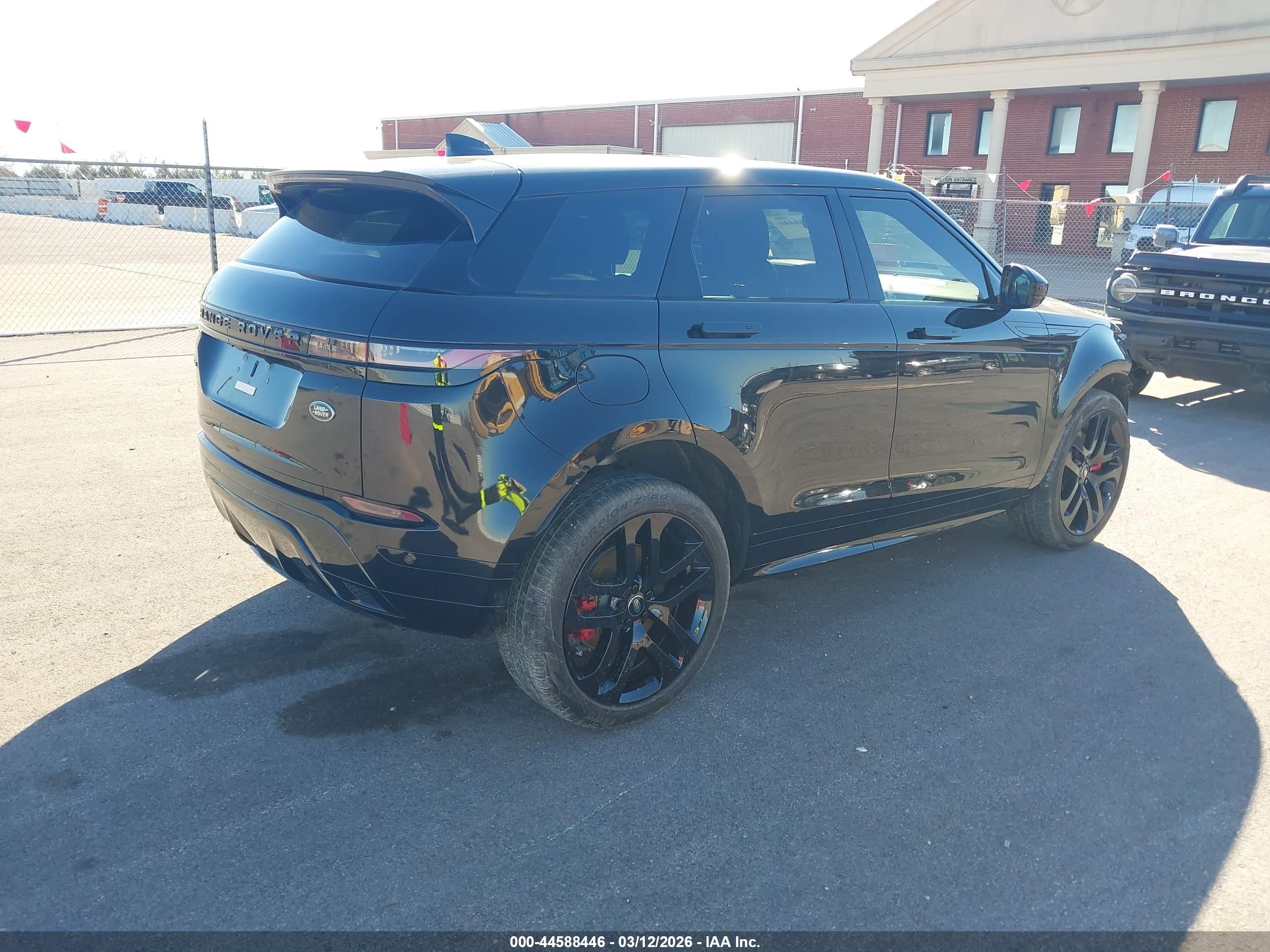 LAND ROVER image 4