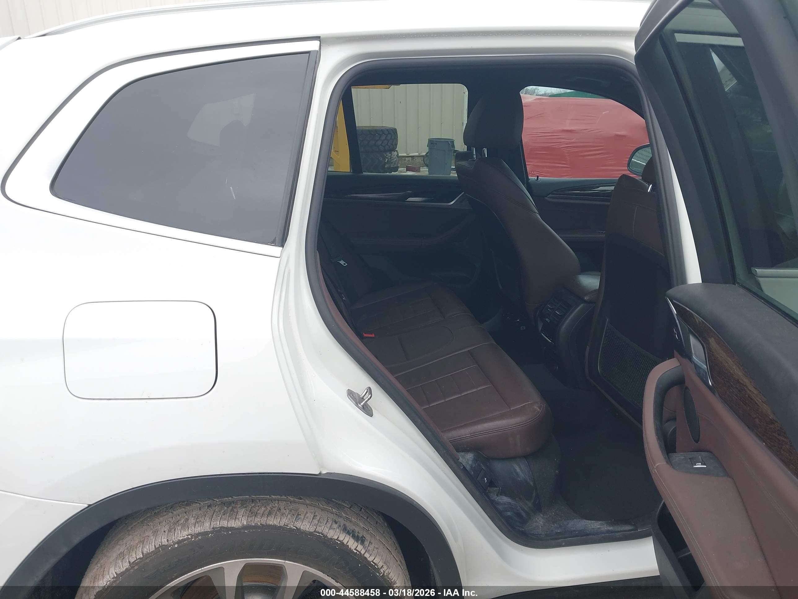 BMW X3 image 8