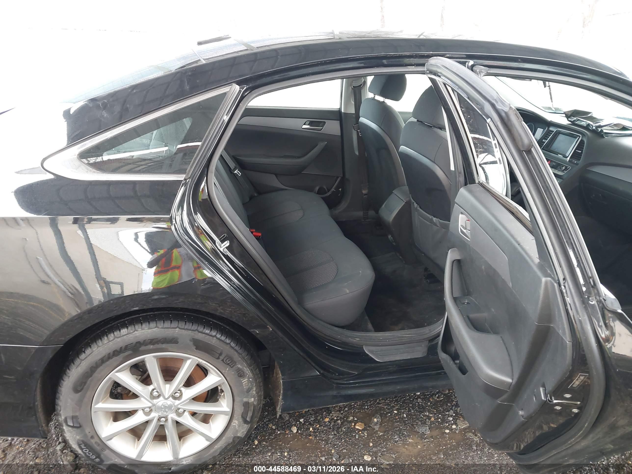 HYUNDAI SONATA image 8