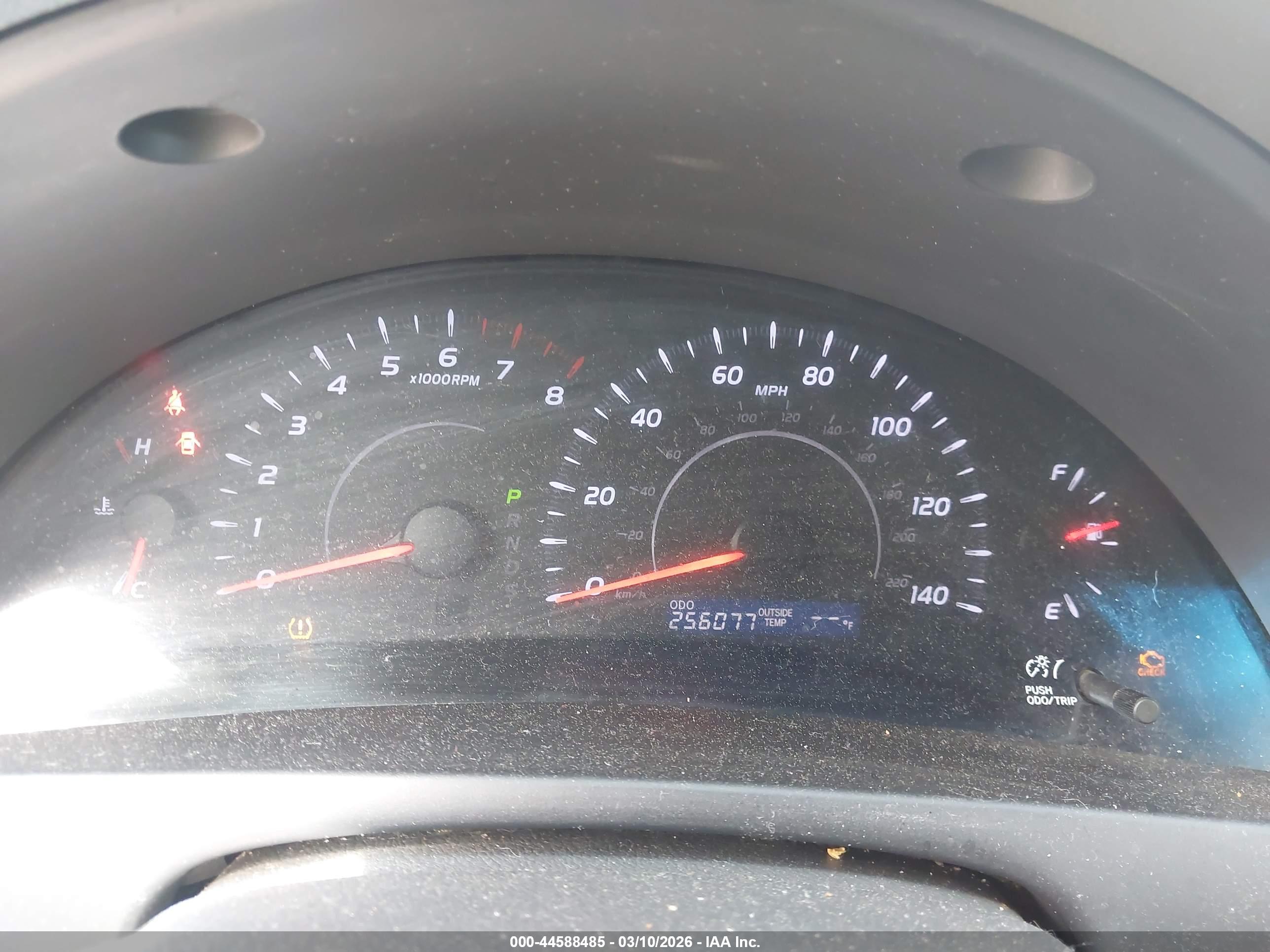 TOYOTA CAMRY image 7