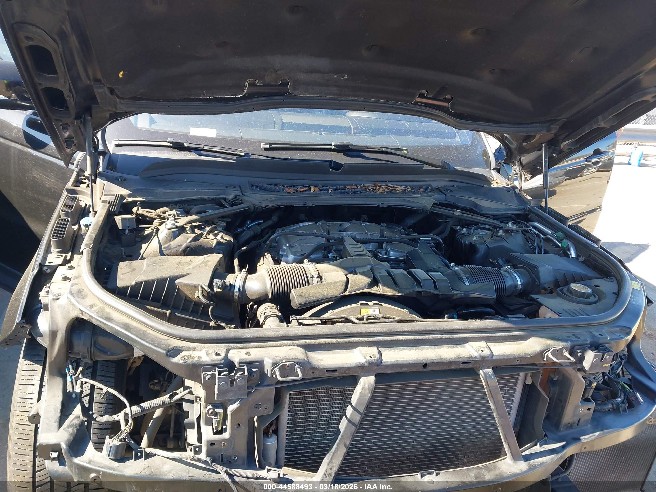 LAND ROVER image 10