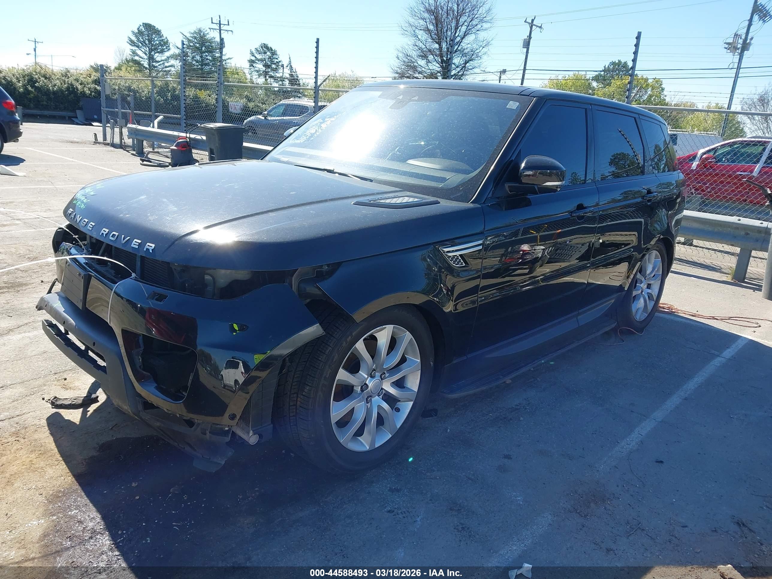 LAND ROVER image 2